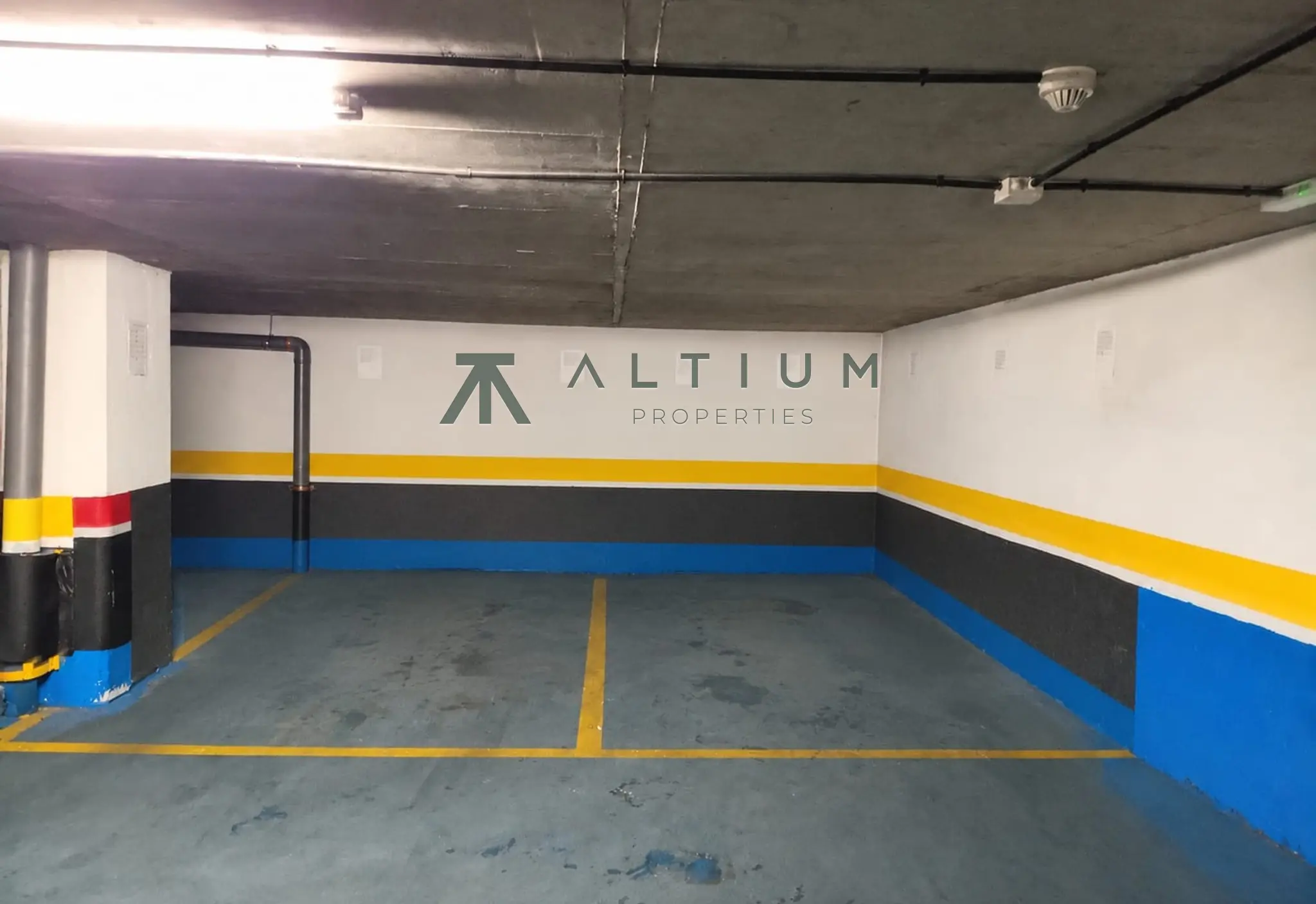 Tres suites, cocina flexible y dos plazas de garaje en Castellana