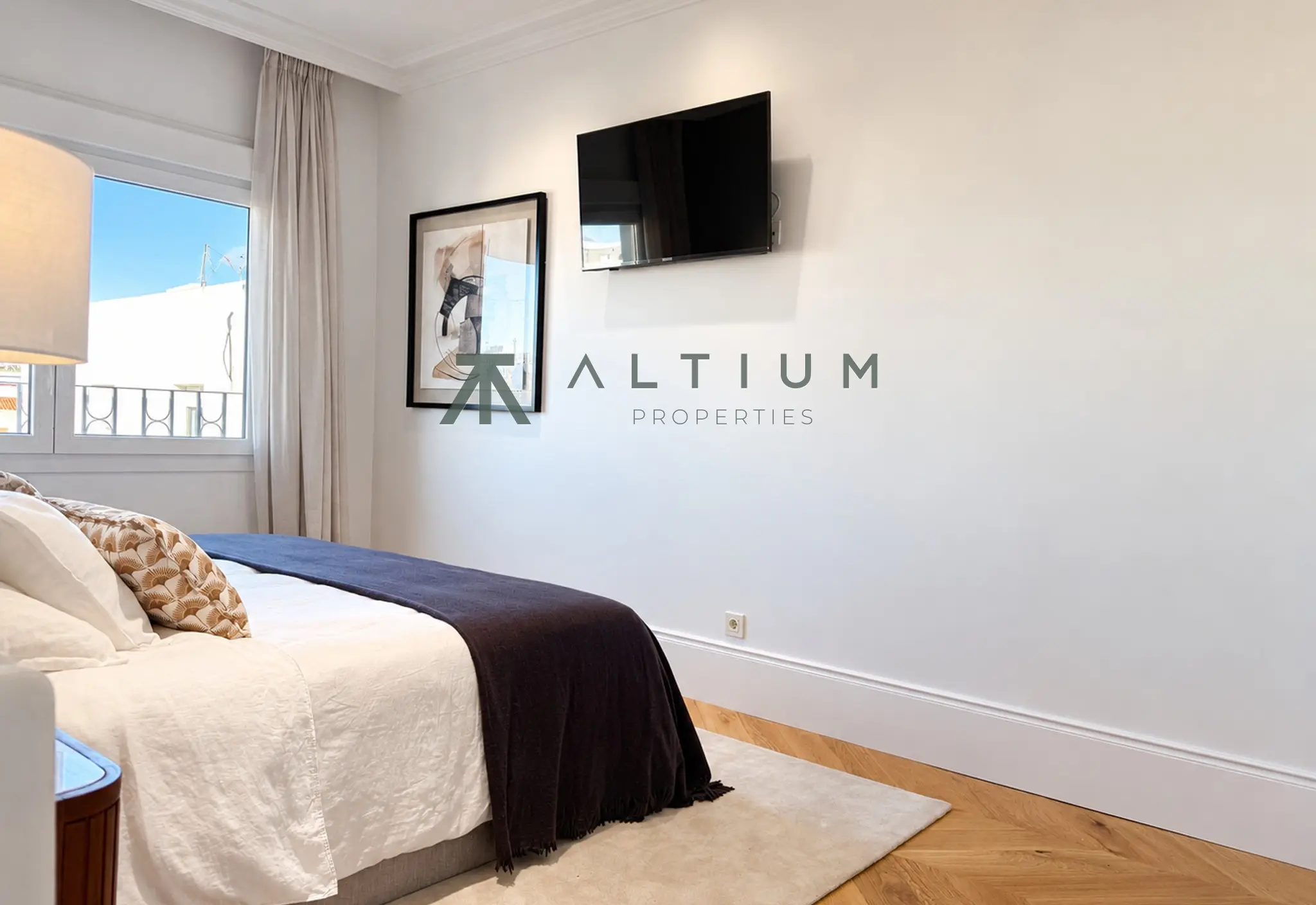 253 m² y terraza privada sobre Castellana