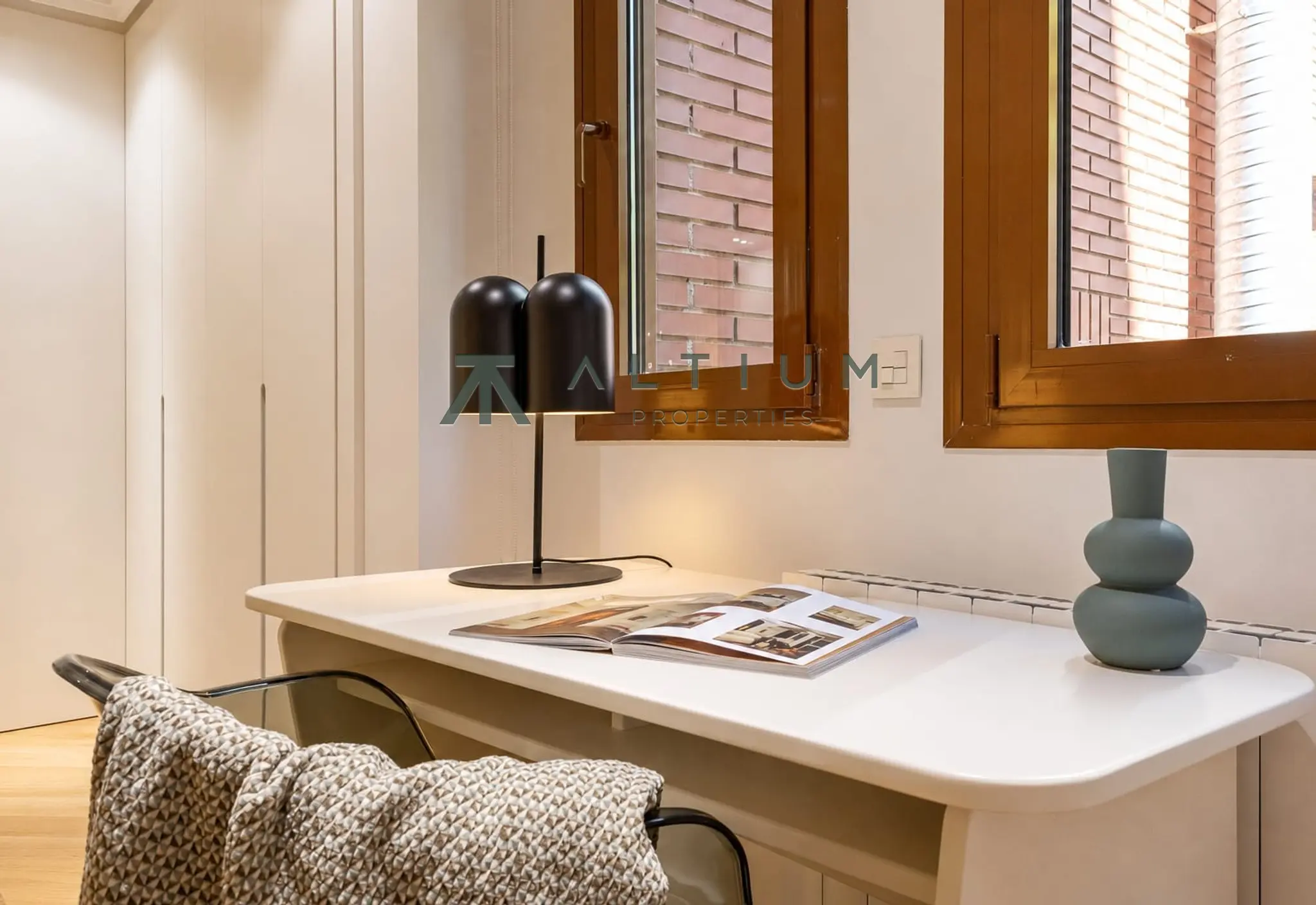 Tres suites, cocina flexible y dos plazas de garaje en Castellana