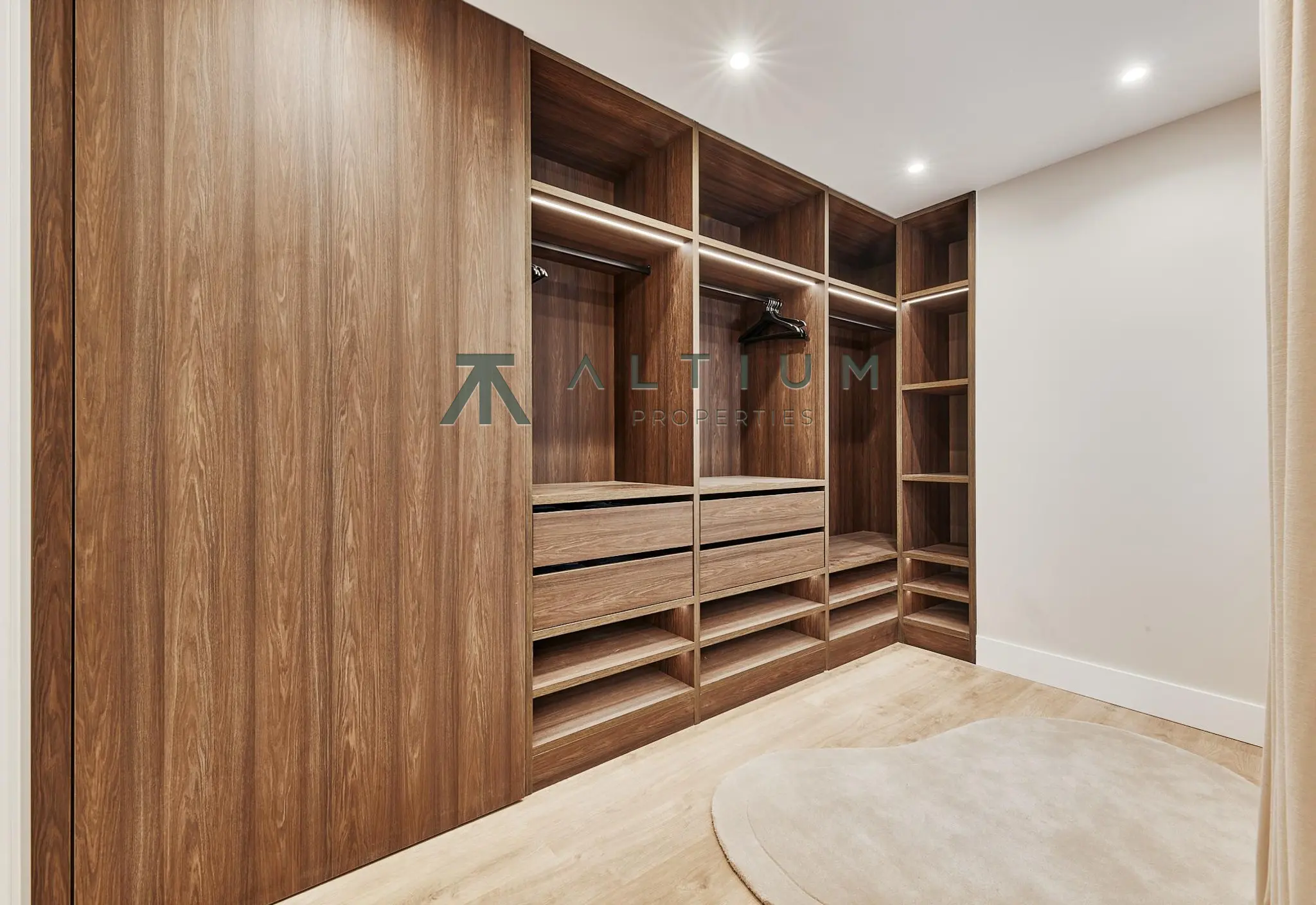 Interior en Castellana — Sexta planta, luz y escala residencial en Castellana (10 de 13)