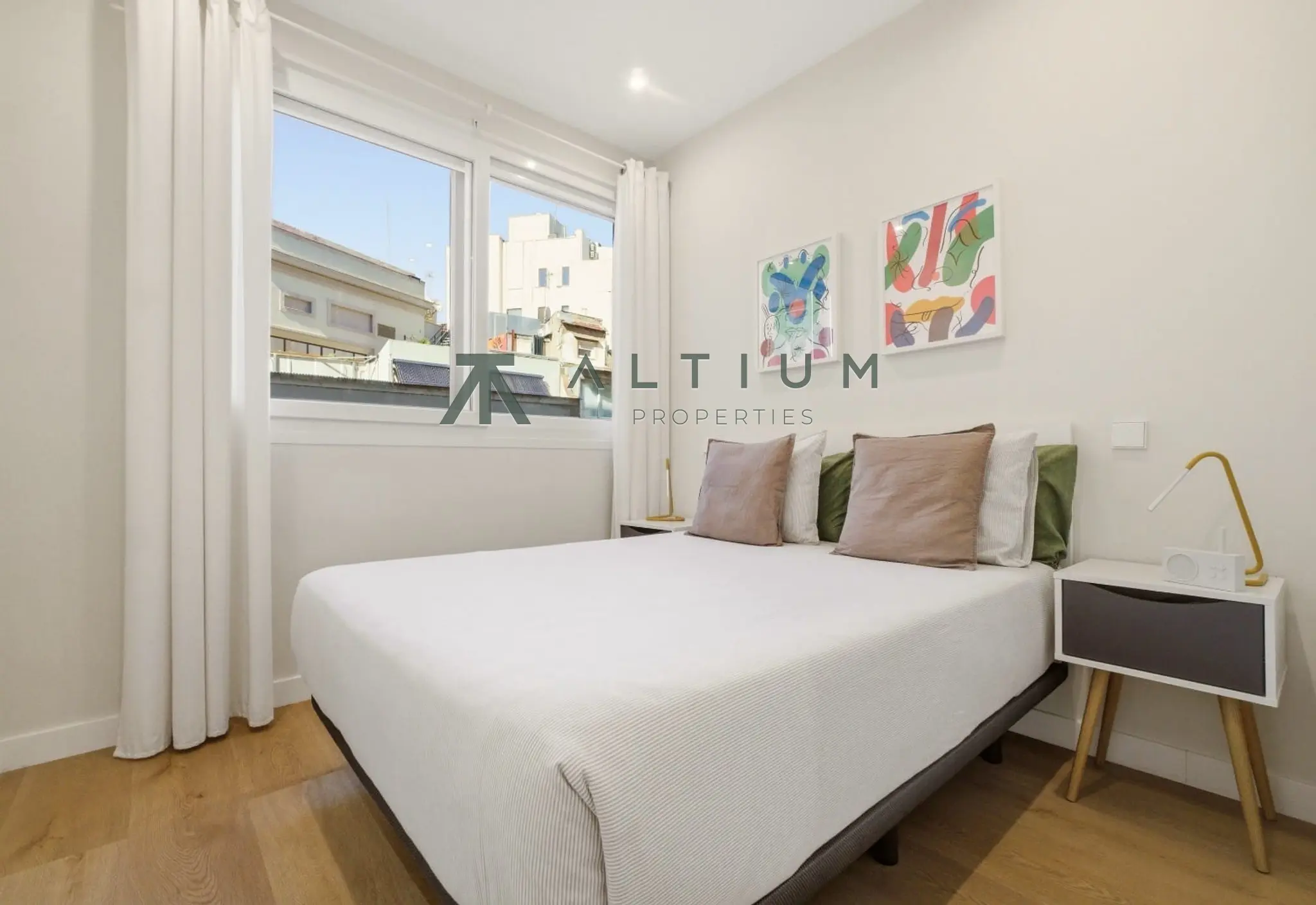 Interior en Palacio — Vida urbana junto a Gran Vía (3 de 9)