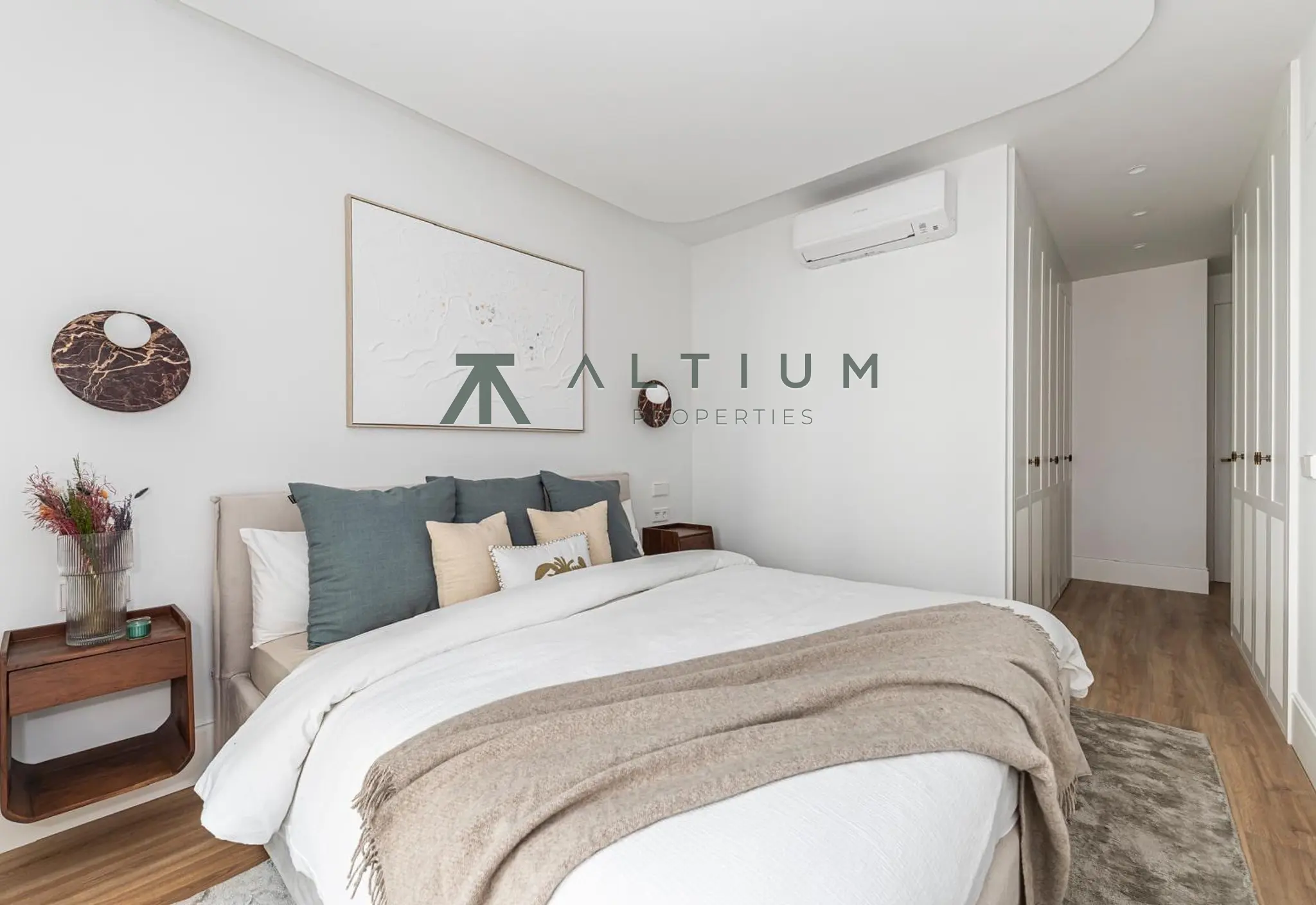 194 m² con tres suites y espacios exteriores
