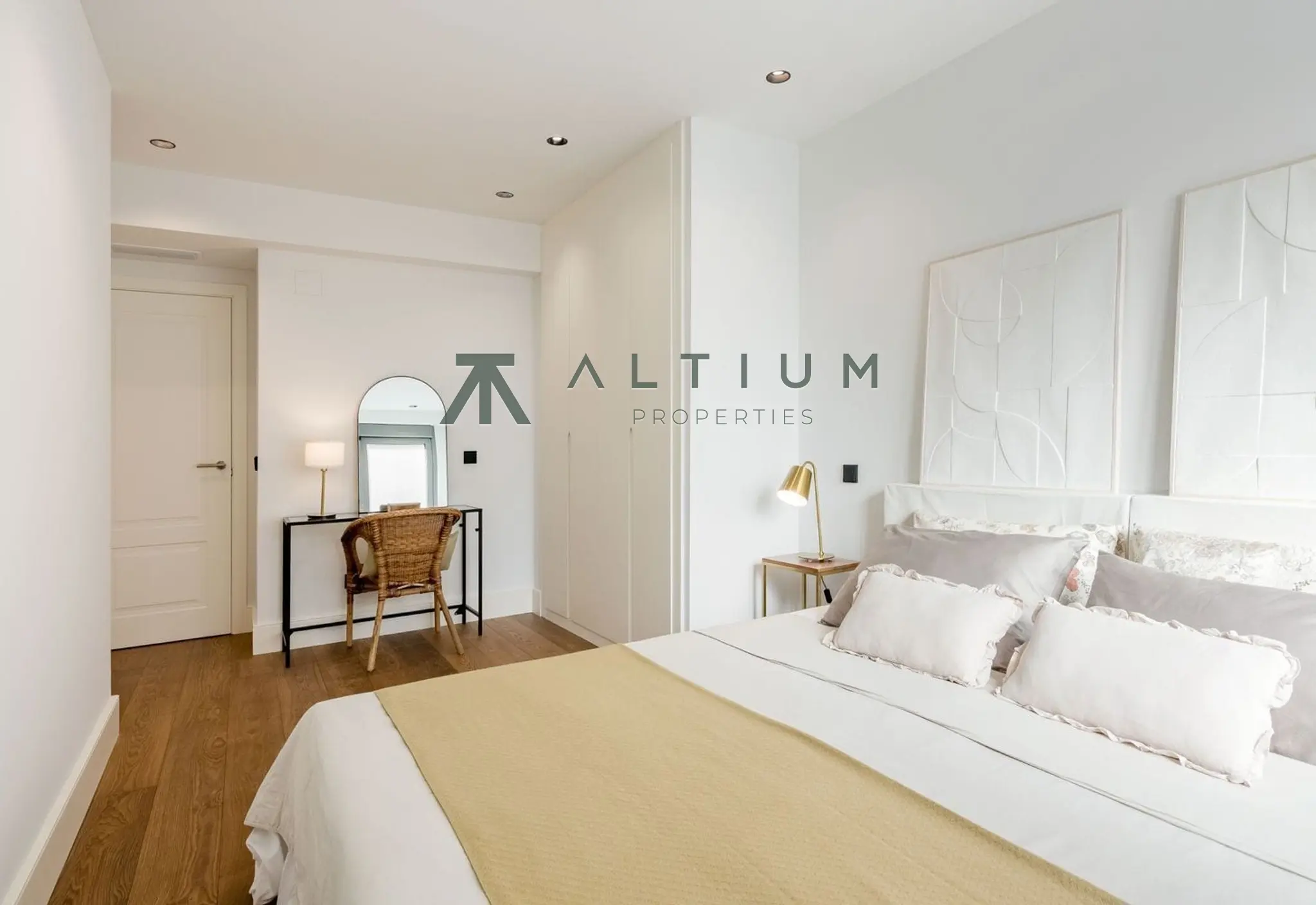 Interior en Lista — Amplitud y conexión exterior en Lista (13 de 21)