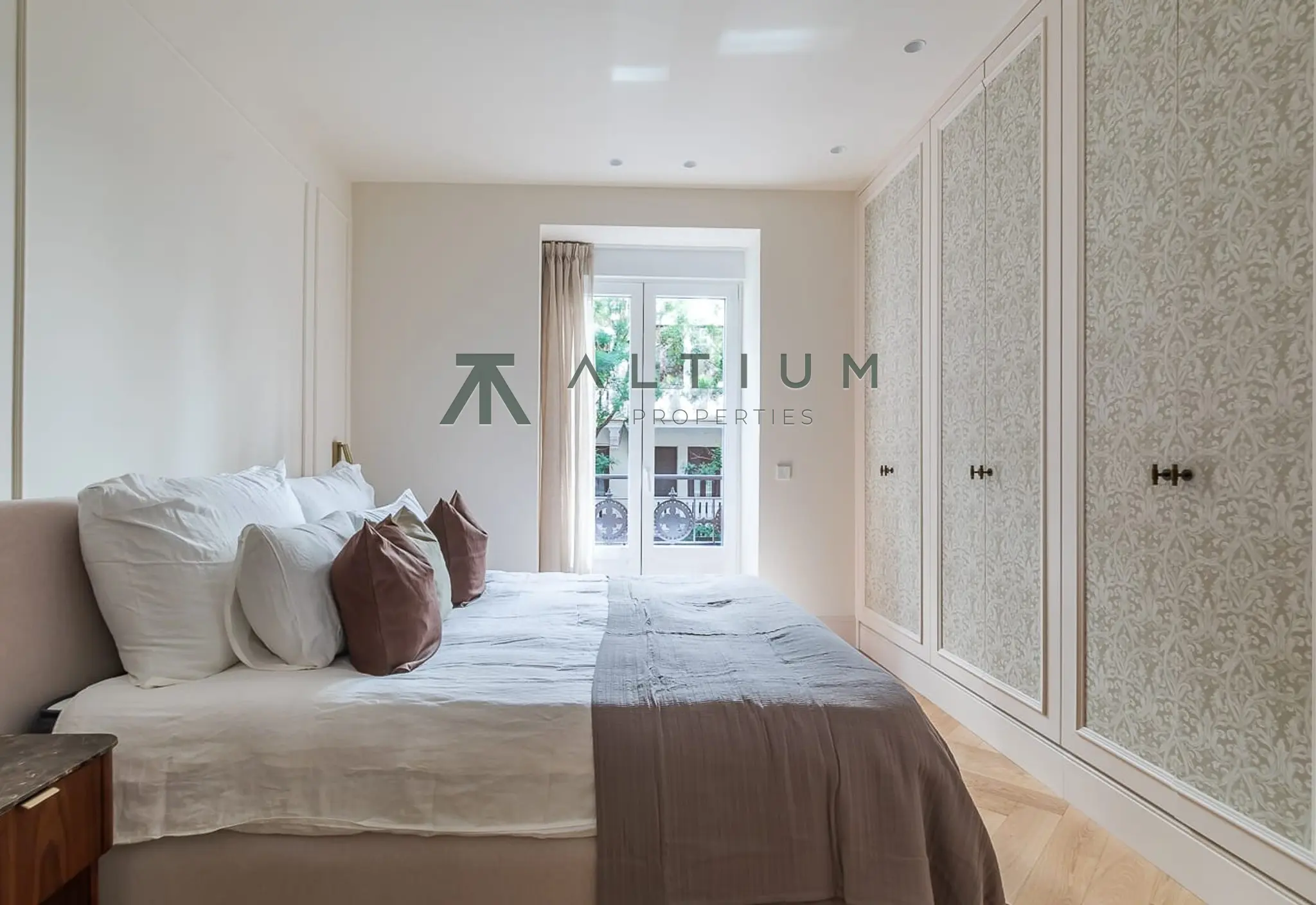 Interior en Goya — Luz sur y equilibrio residencial en Goya (23 de 42)