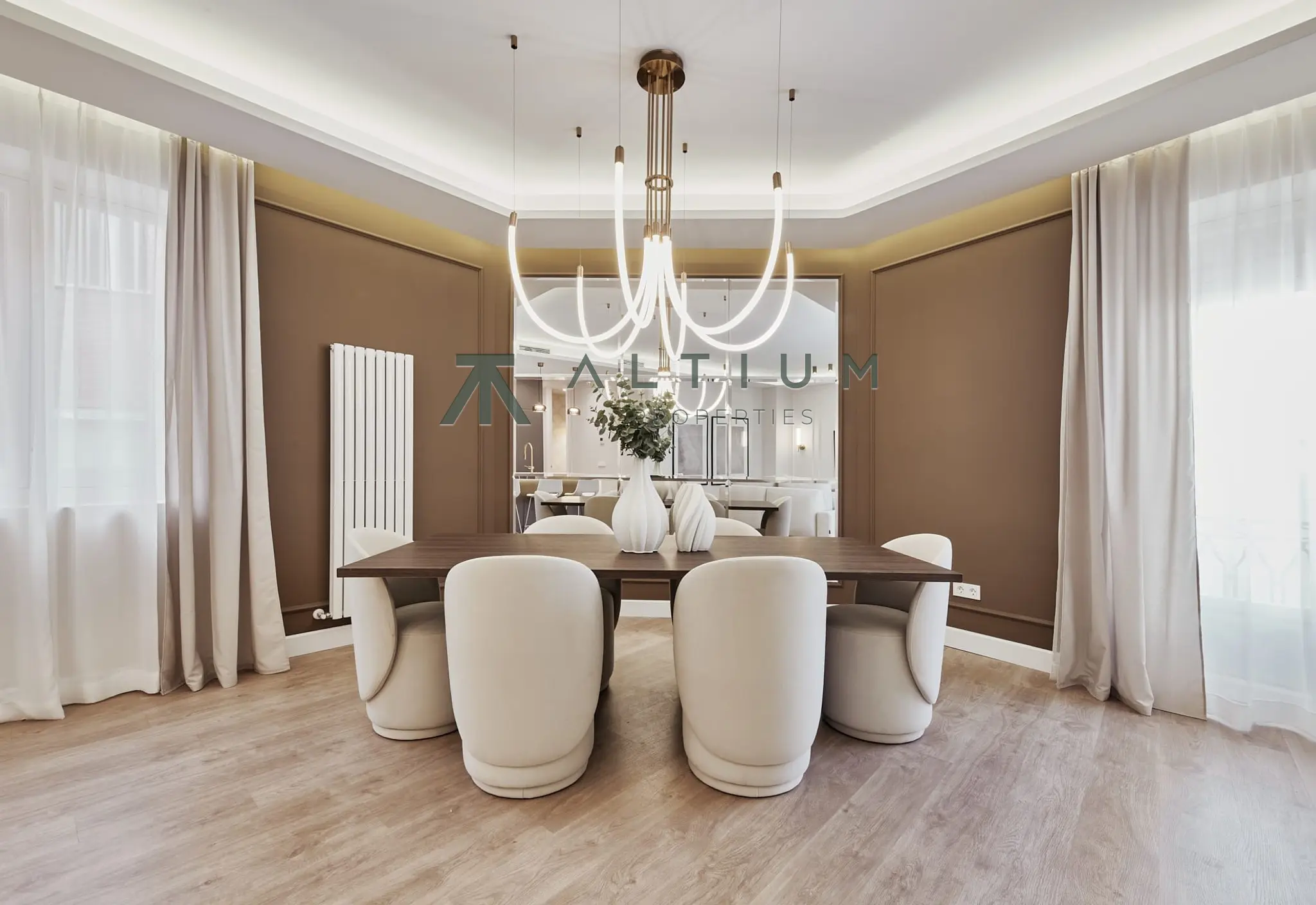 Interior en Lista — Luz de tarde y elegancia discreta en Salamanca (14 de 29)