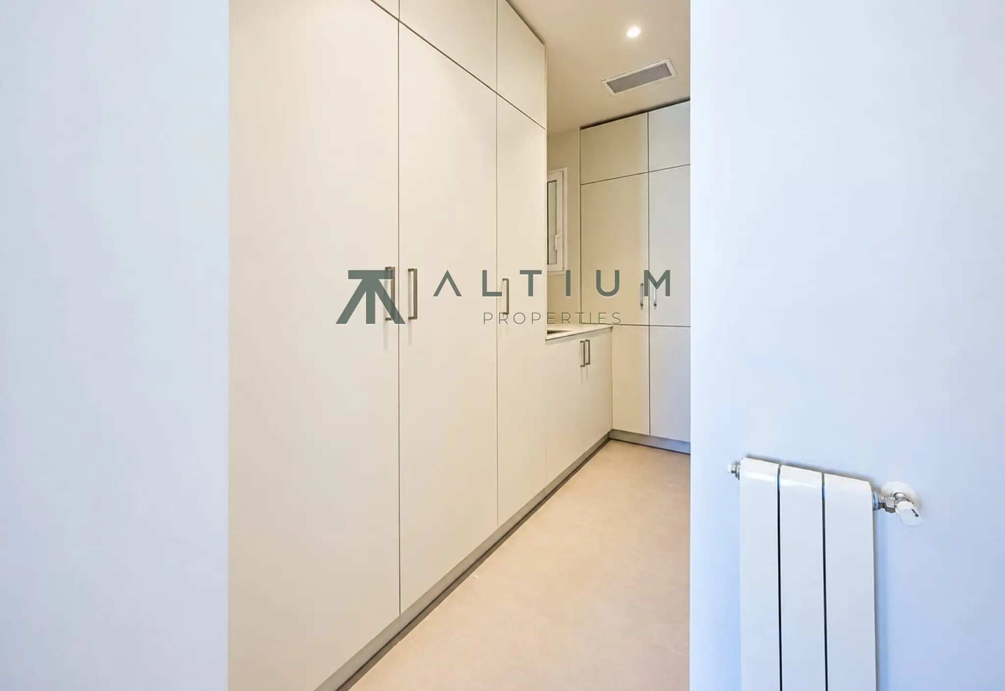Una tercera planta exterior de amplias proporciones