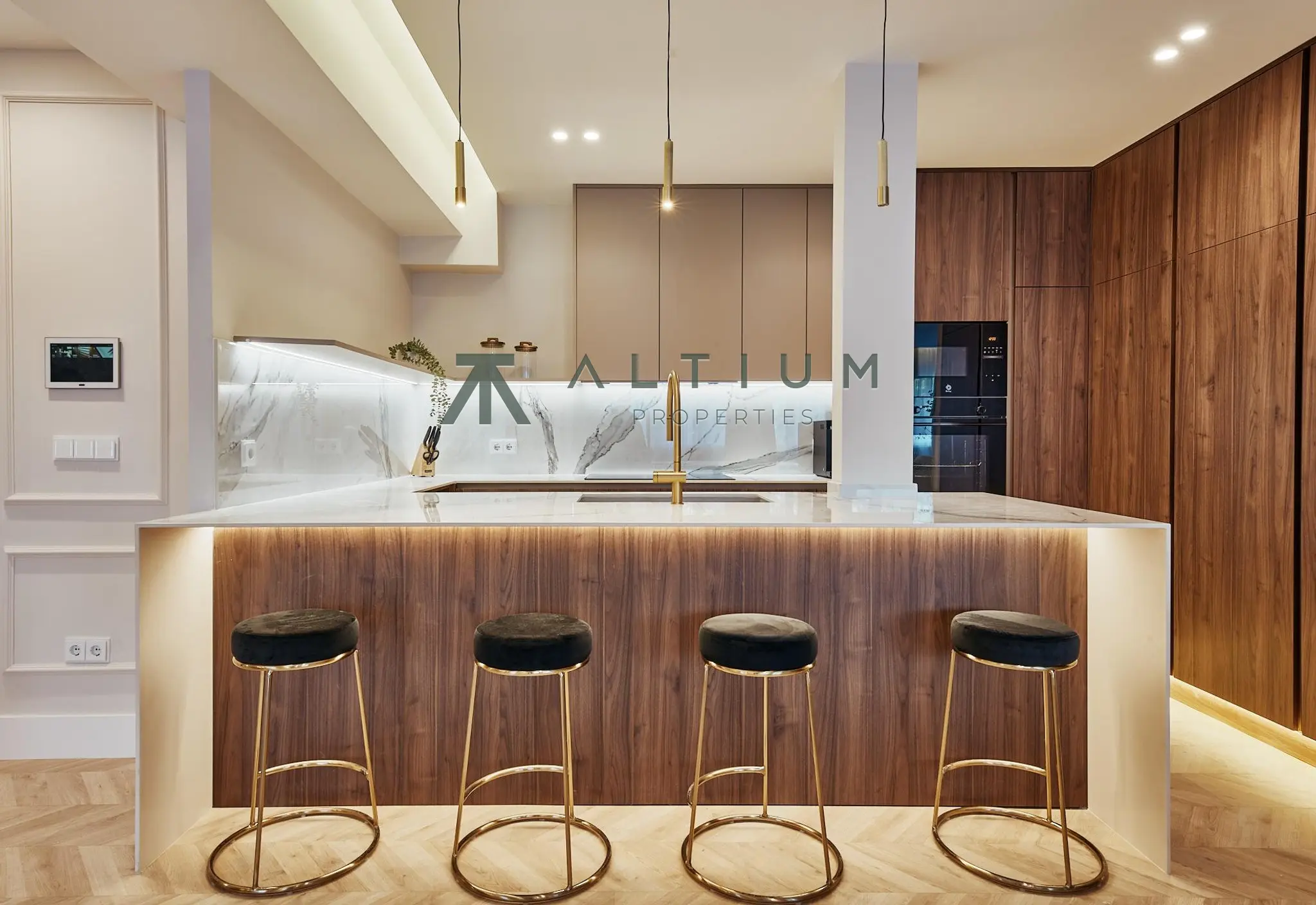 Interior en Lista — Terraza y vida cómoda en Lista (8 de 22)