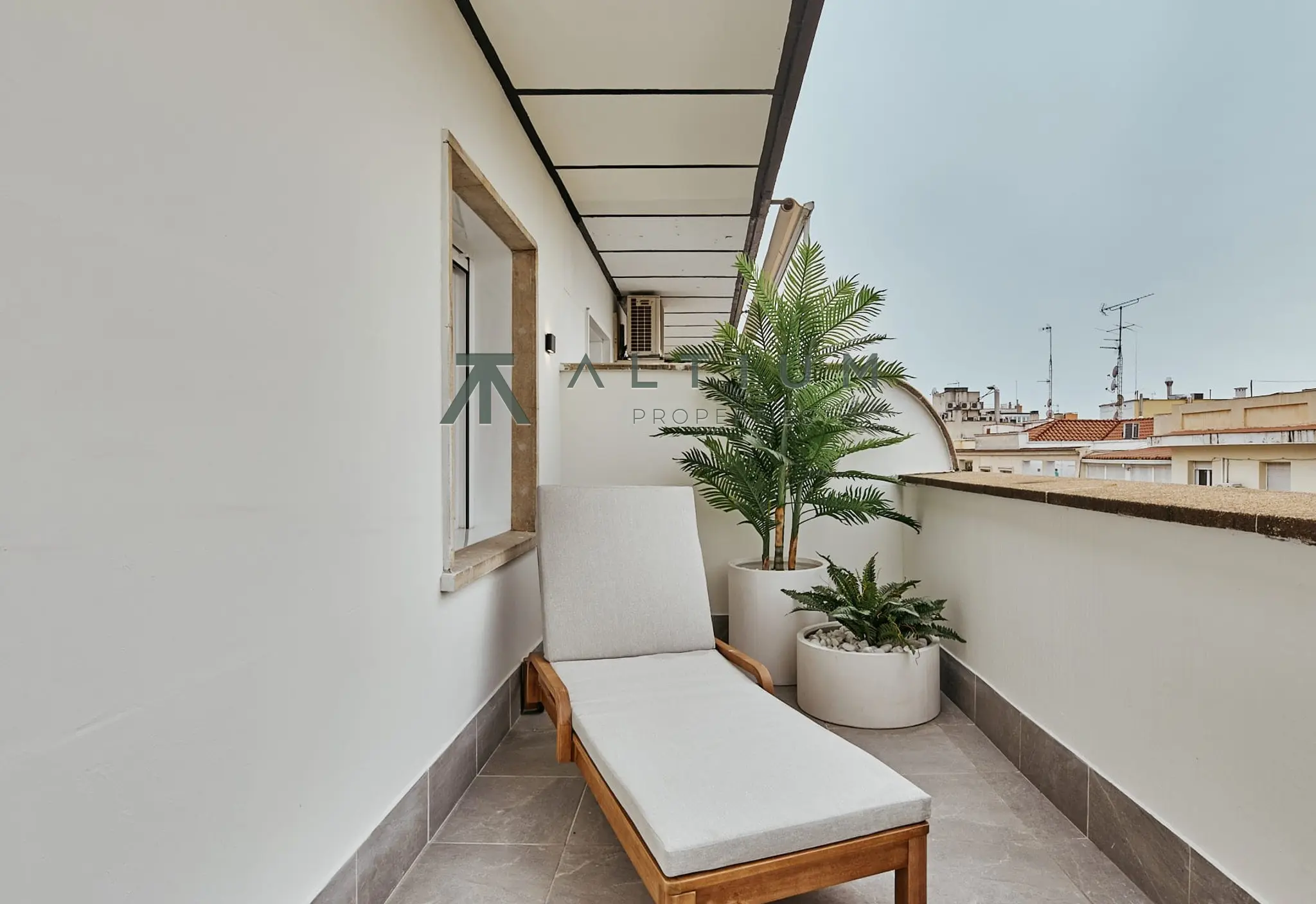 Interior en Lista — Terraza de 55 m² sobre los tejados de Lista (24 de 26)