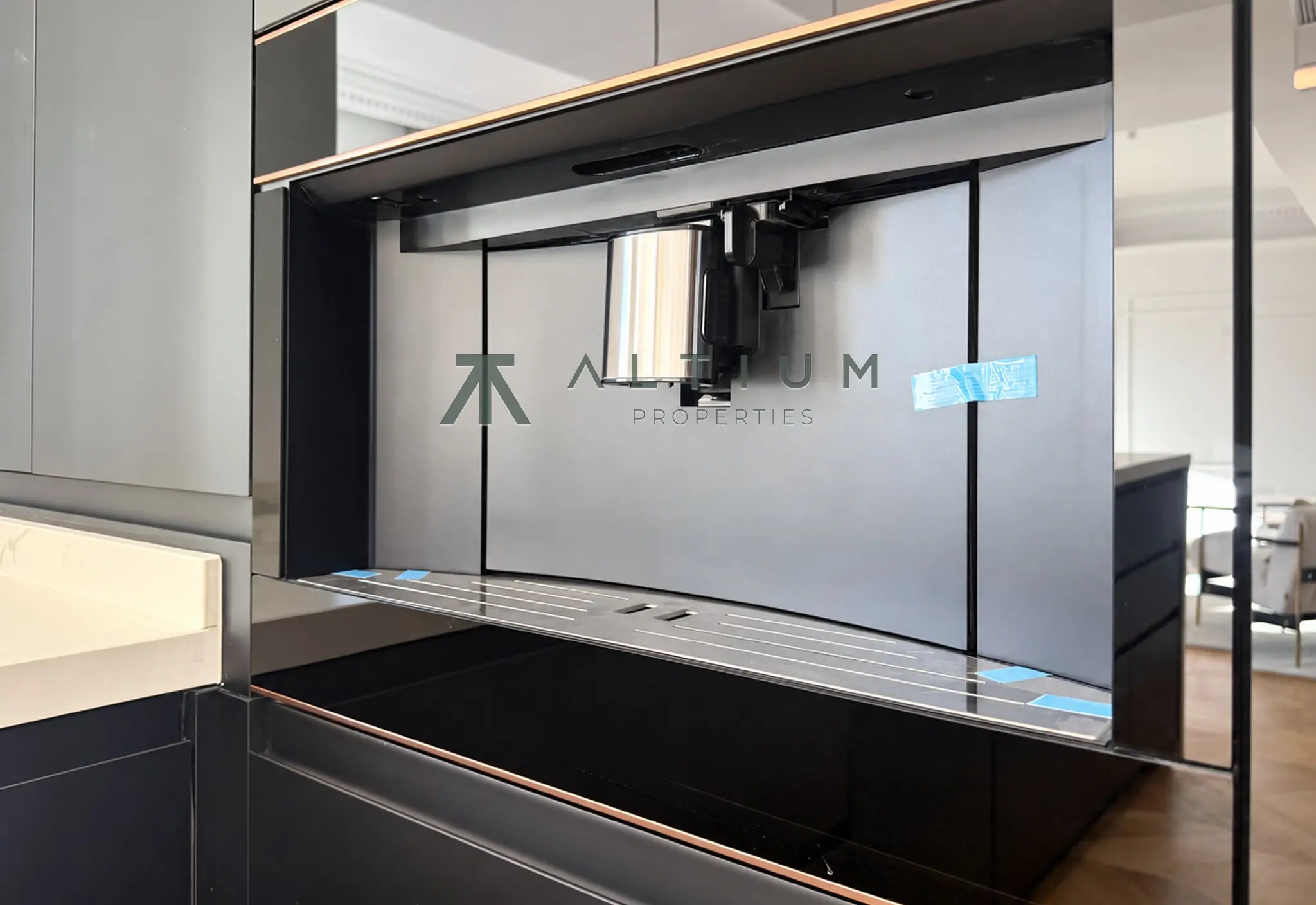 253 m² y terraza privada sobre Castellana