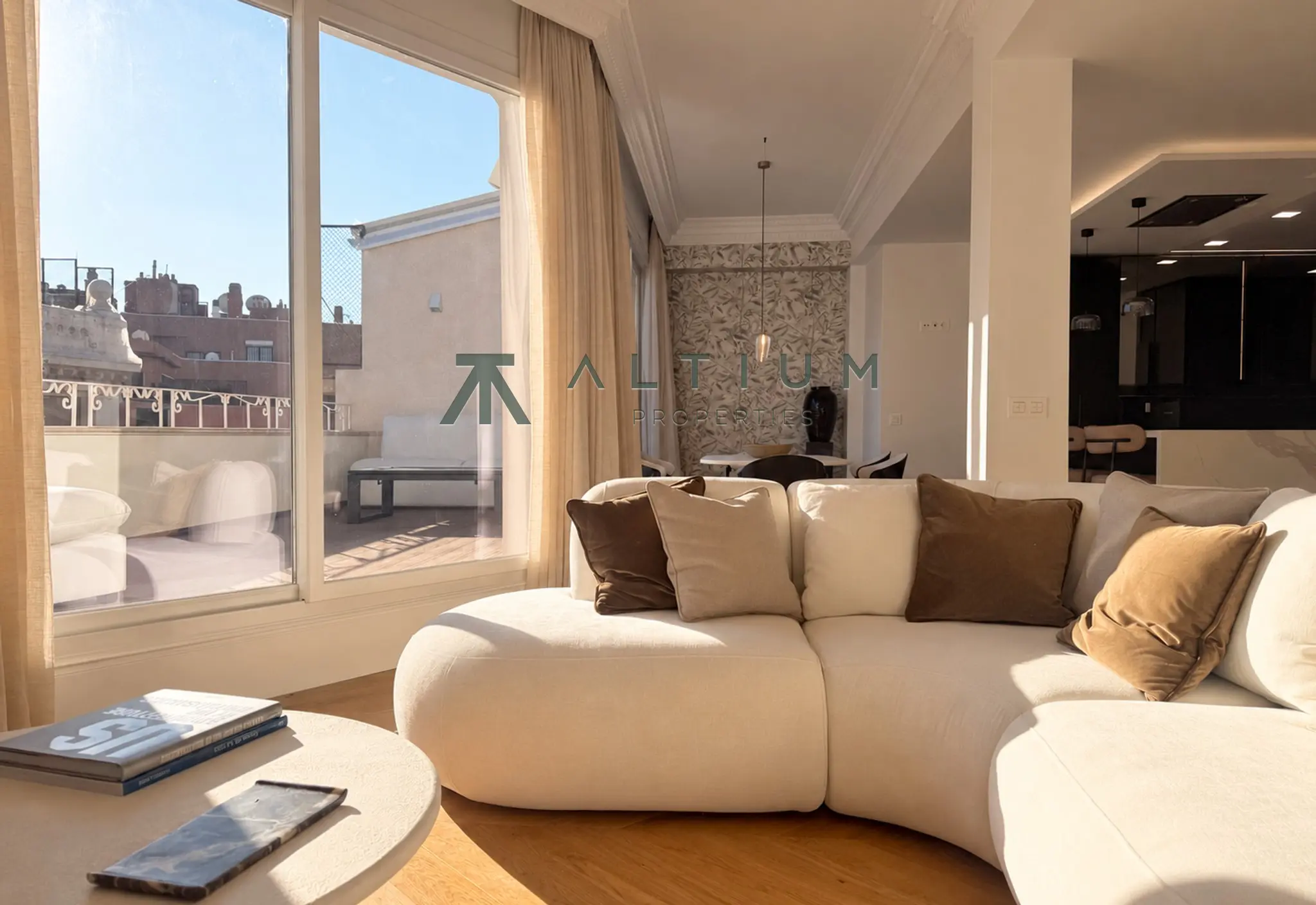 253 m² y terraza privada sobre Castellana