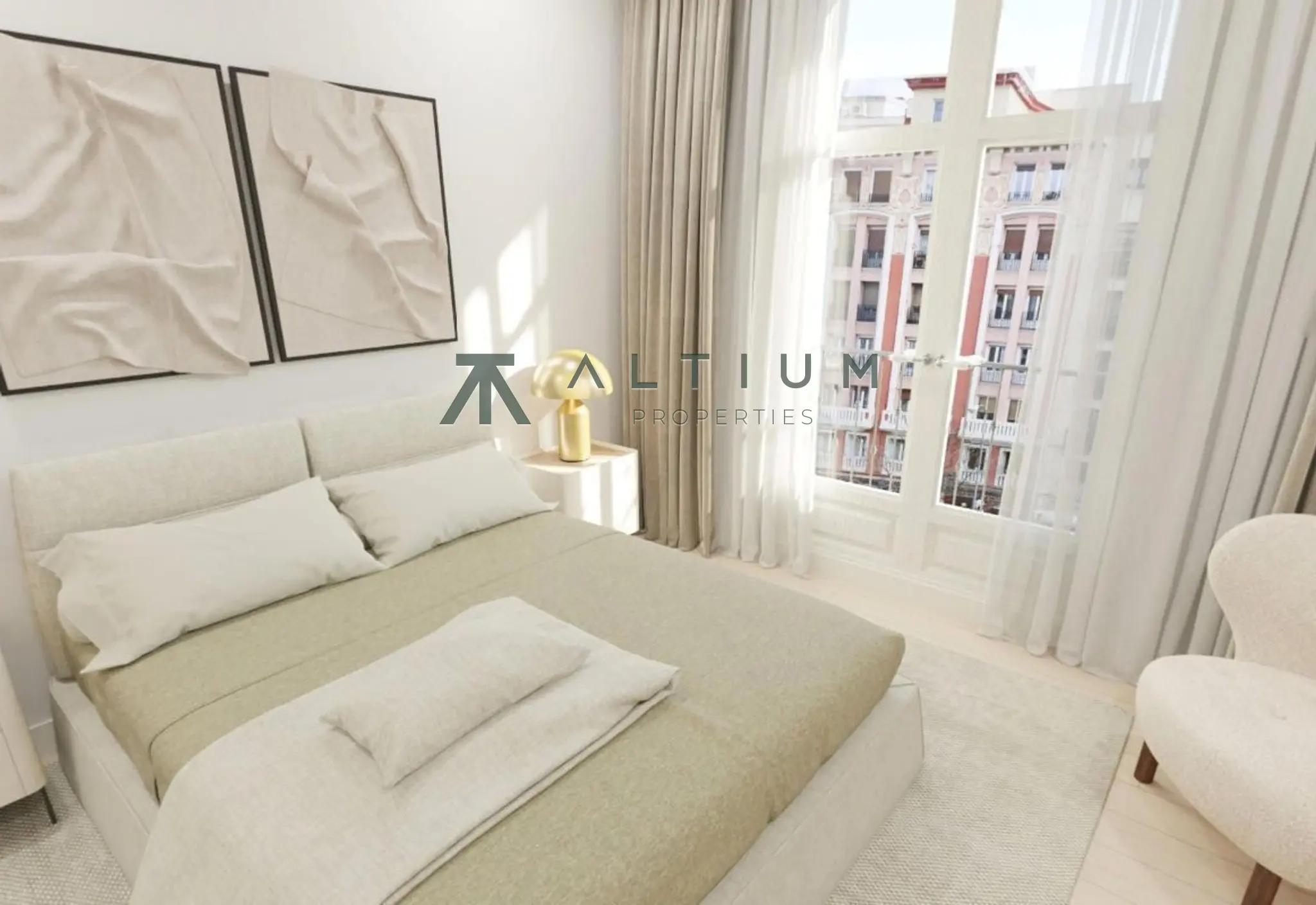 301 m² abiertos a seis balcones en Chamberí