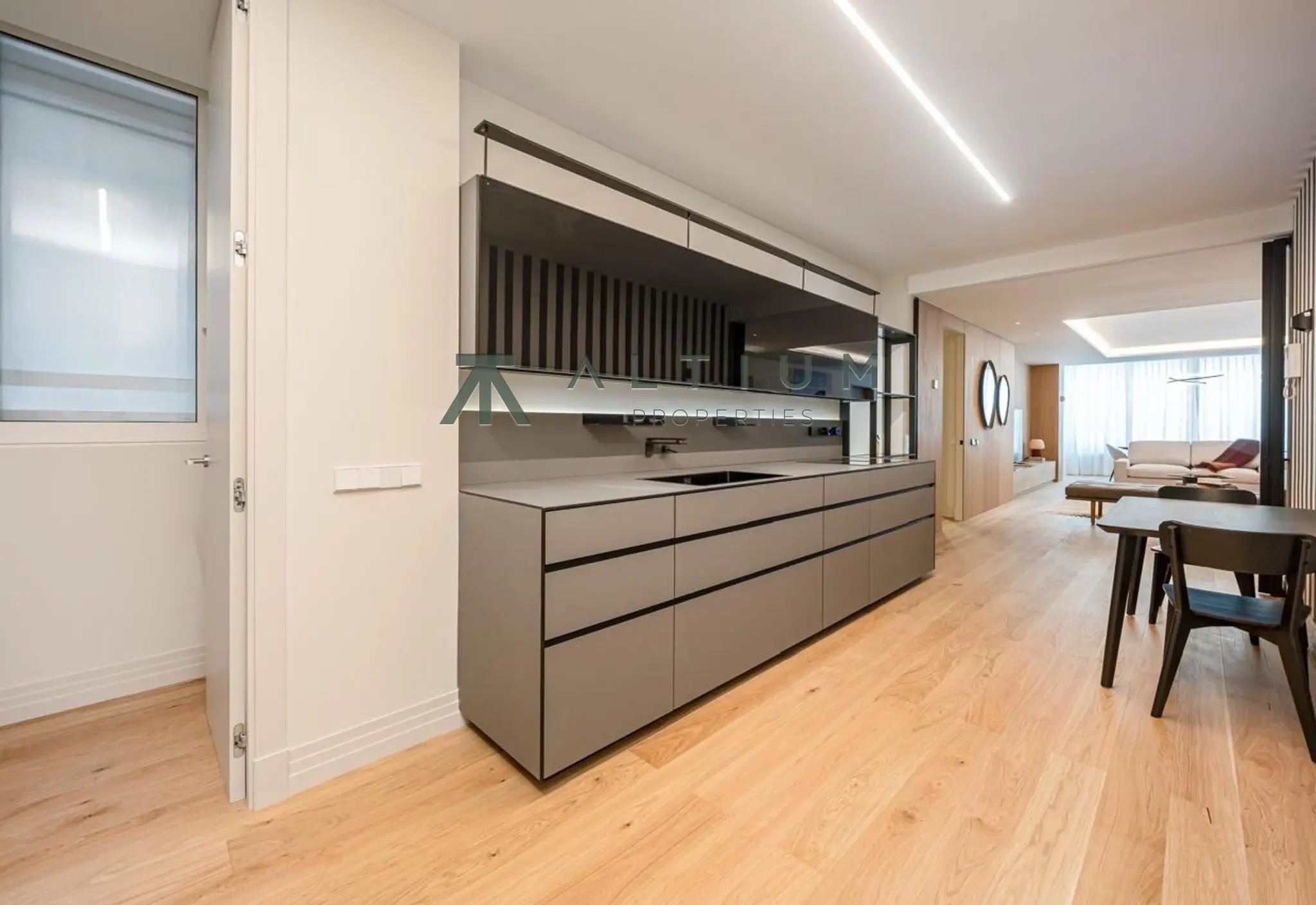 Dos suites y una tercera habitación frente al Retiro