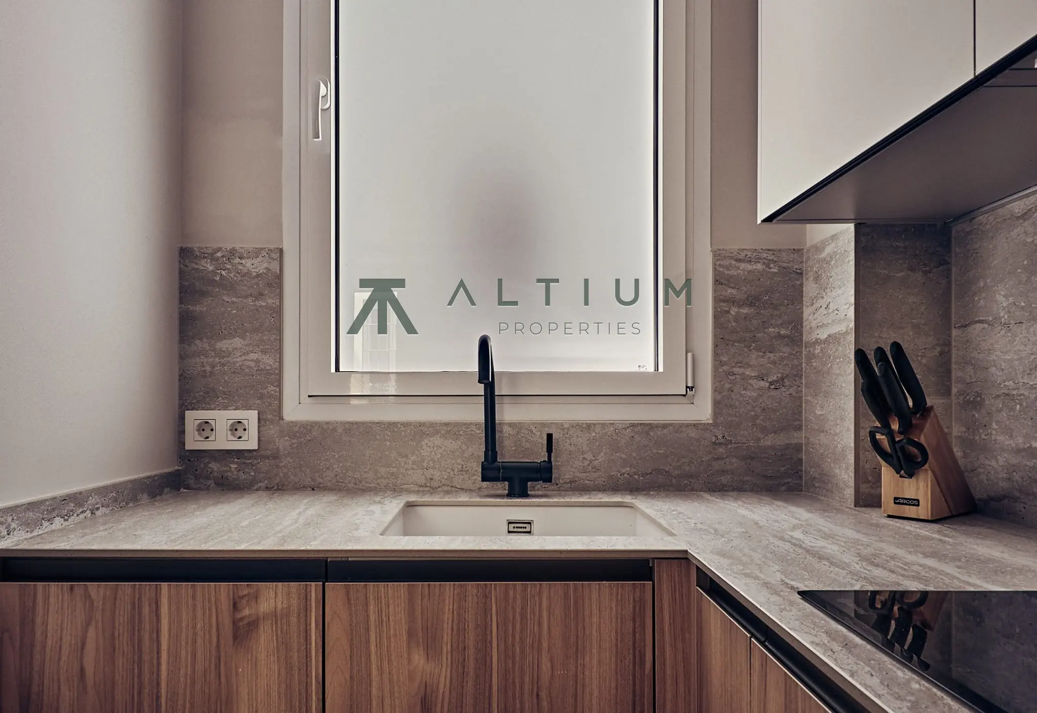 35 m² convertidos en una casa de dos dormitorios