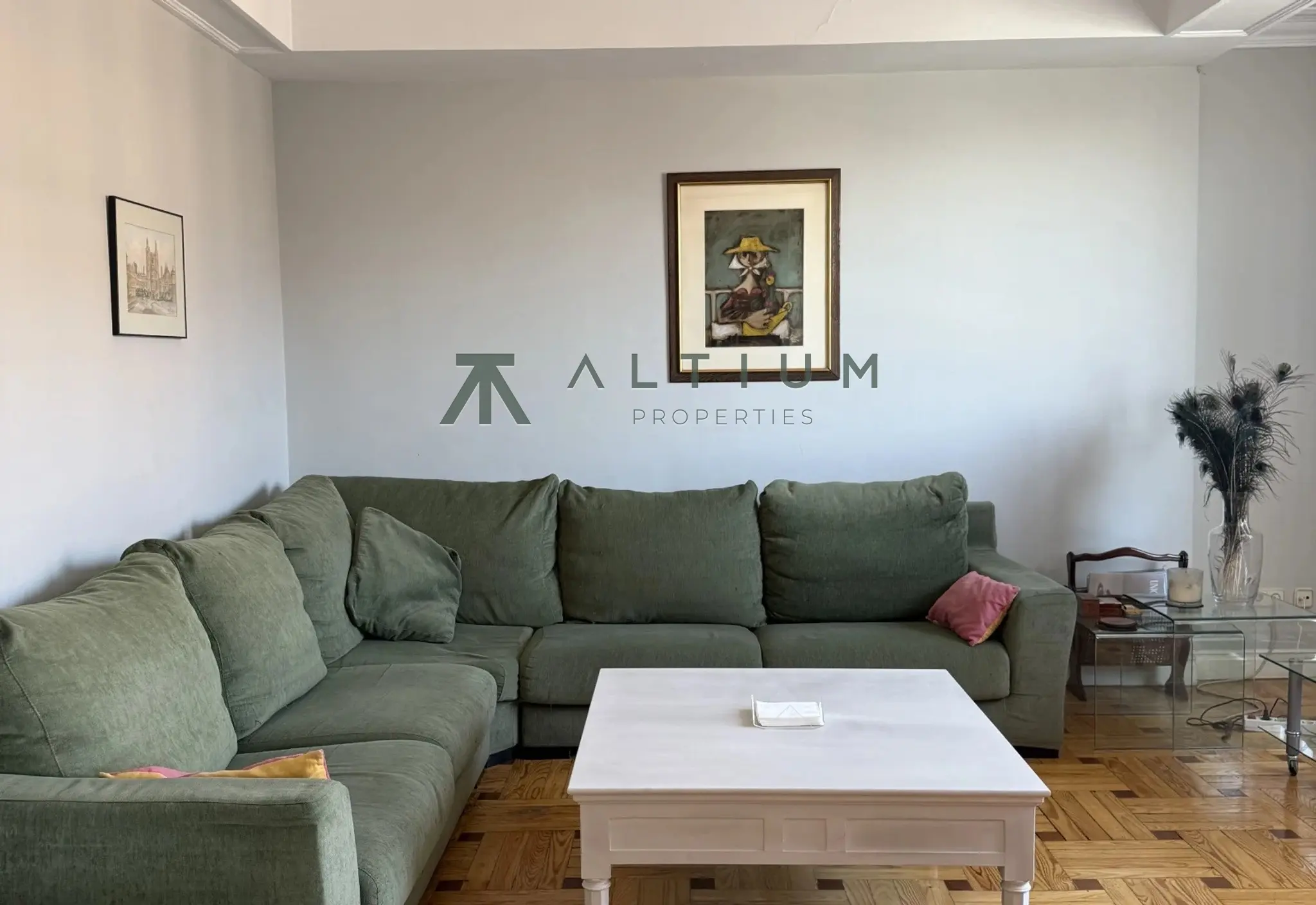 Cuatro balcones y 302 m² sobre los tejados de Chamberí