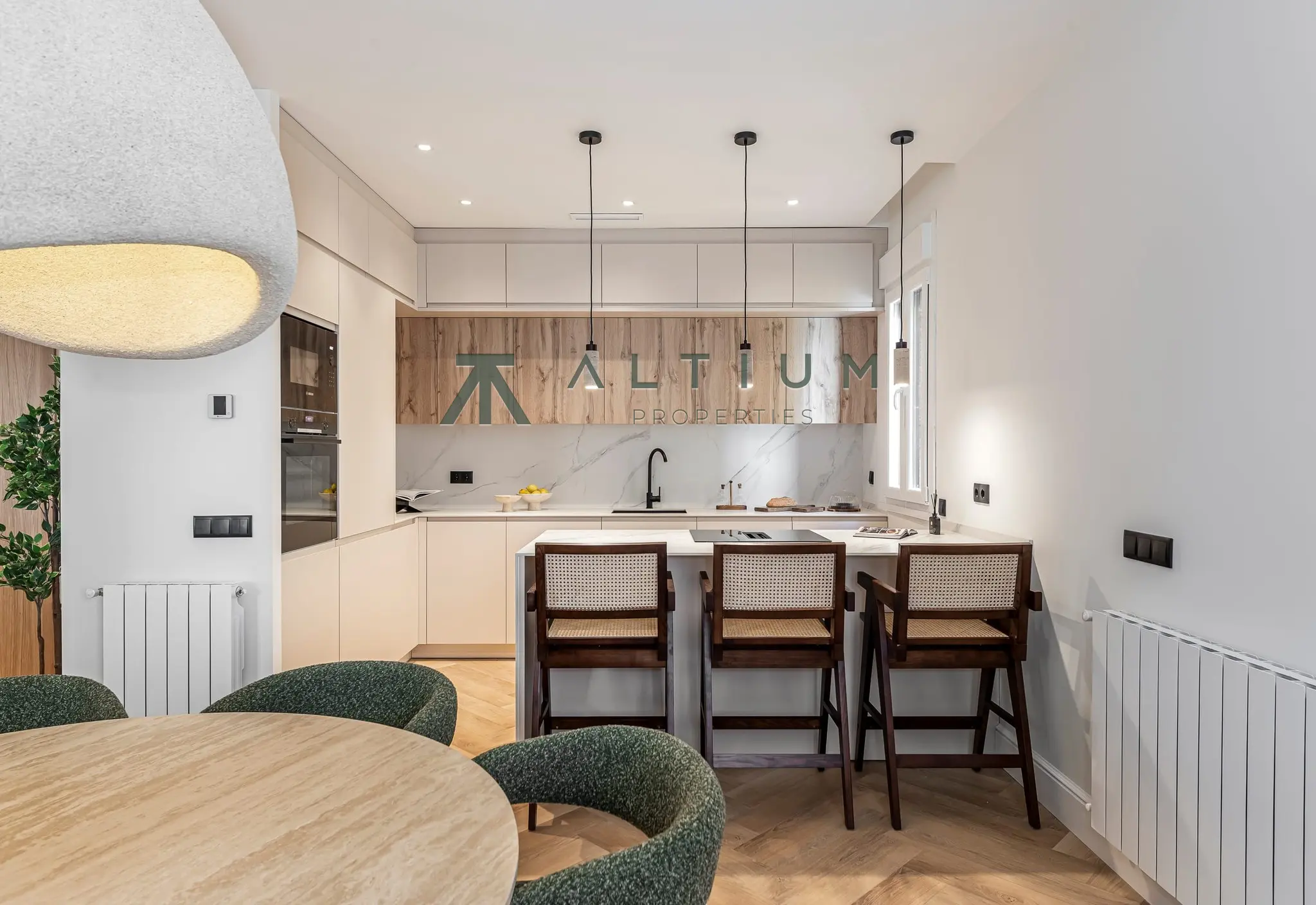 Interior en Lista — Luz en cuatro orientaciones y terraza privada en Lista (9 de 41)