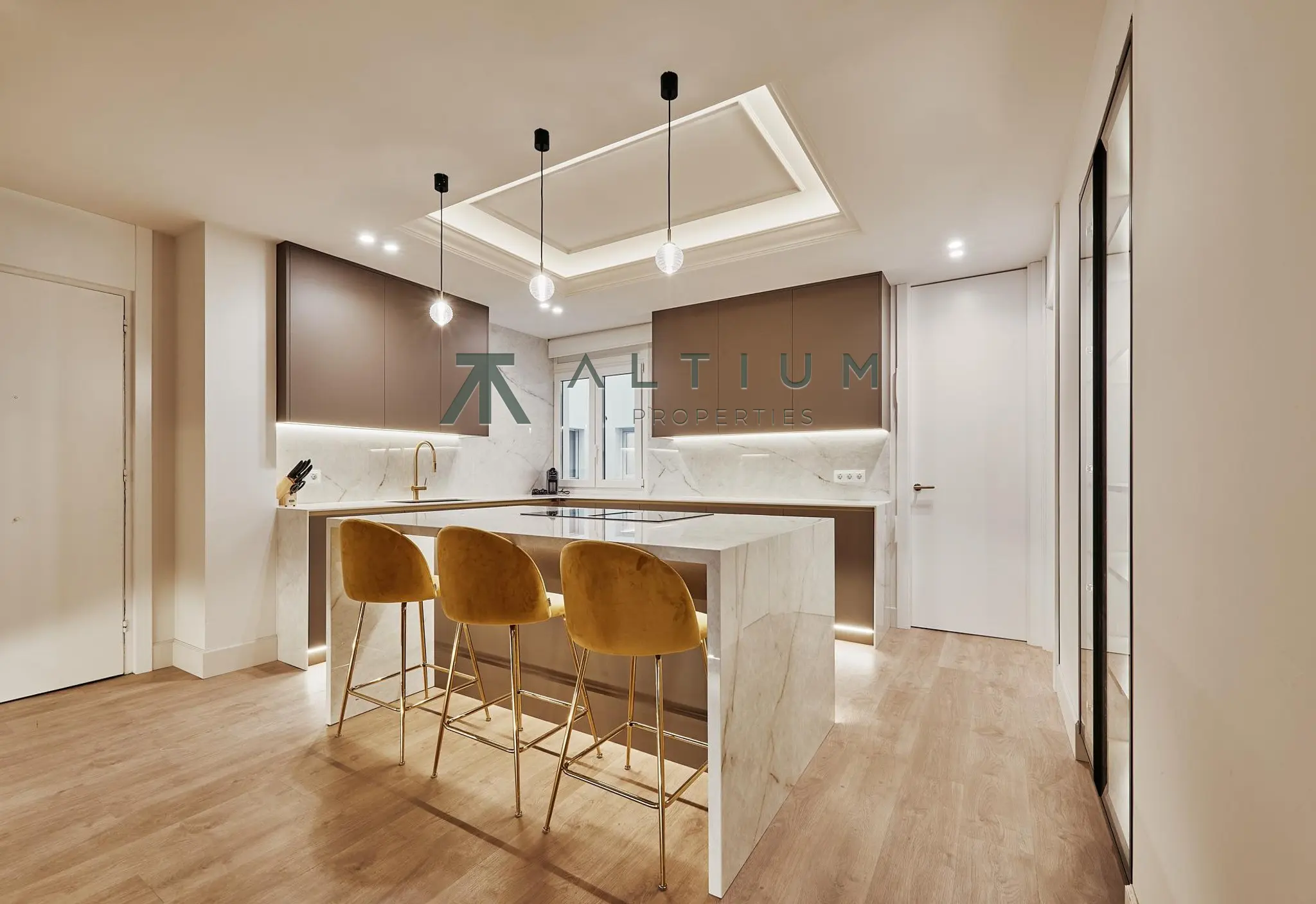 Interior en Castellana — Gran residencia familiar en Castellana (10 de 32)