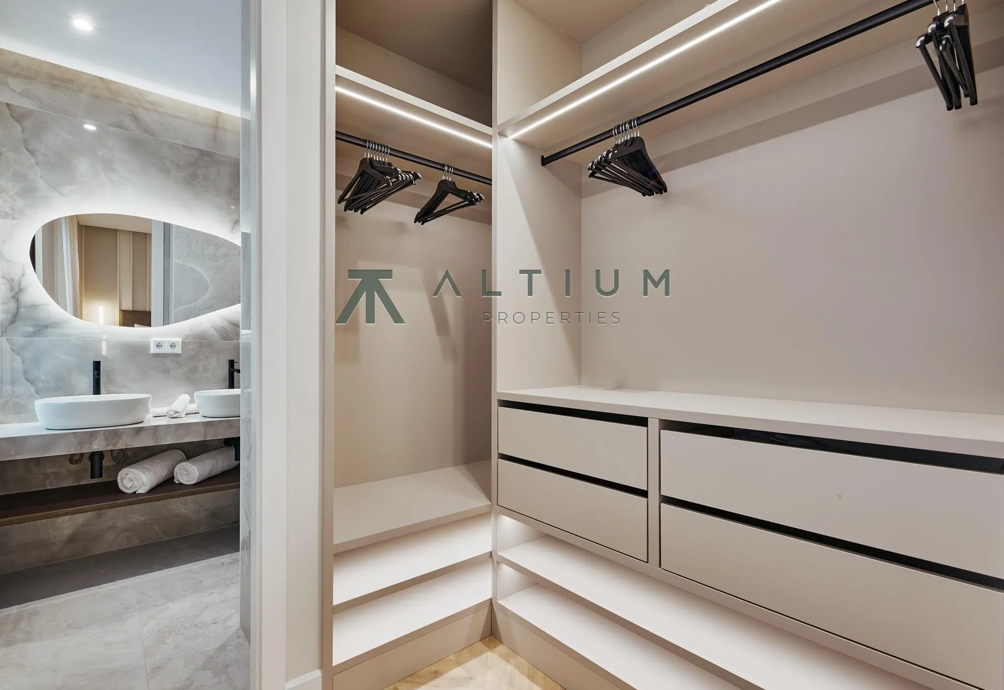 Interior en Lista — Amplitud interior y confort privado en Lista (14 de 30)