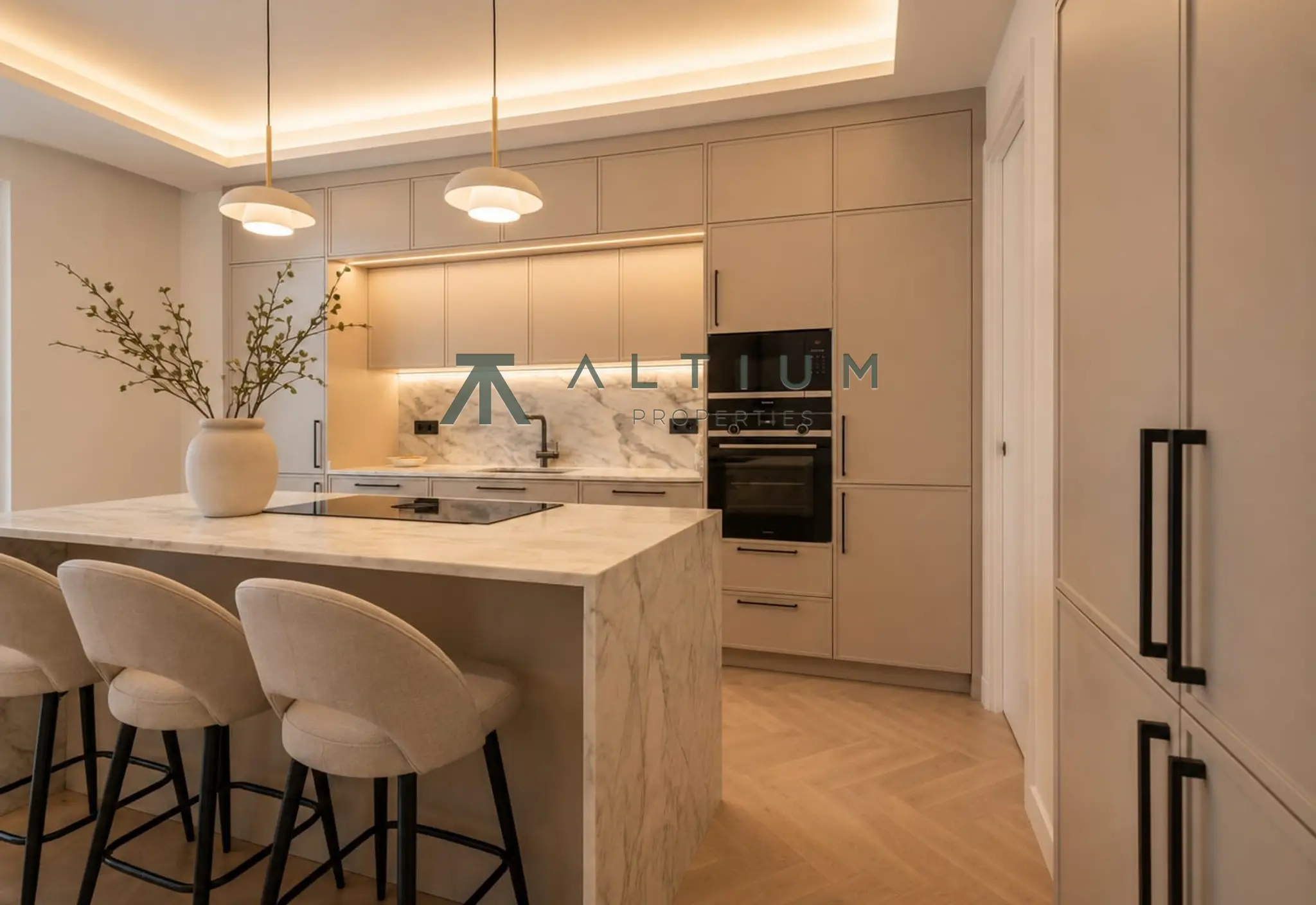 A renovated third-floor home in Castellana