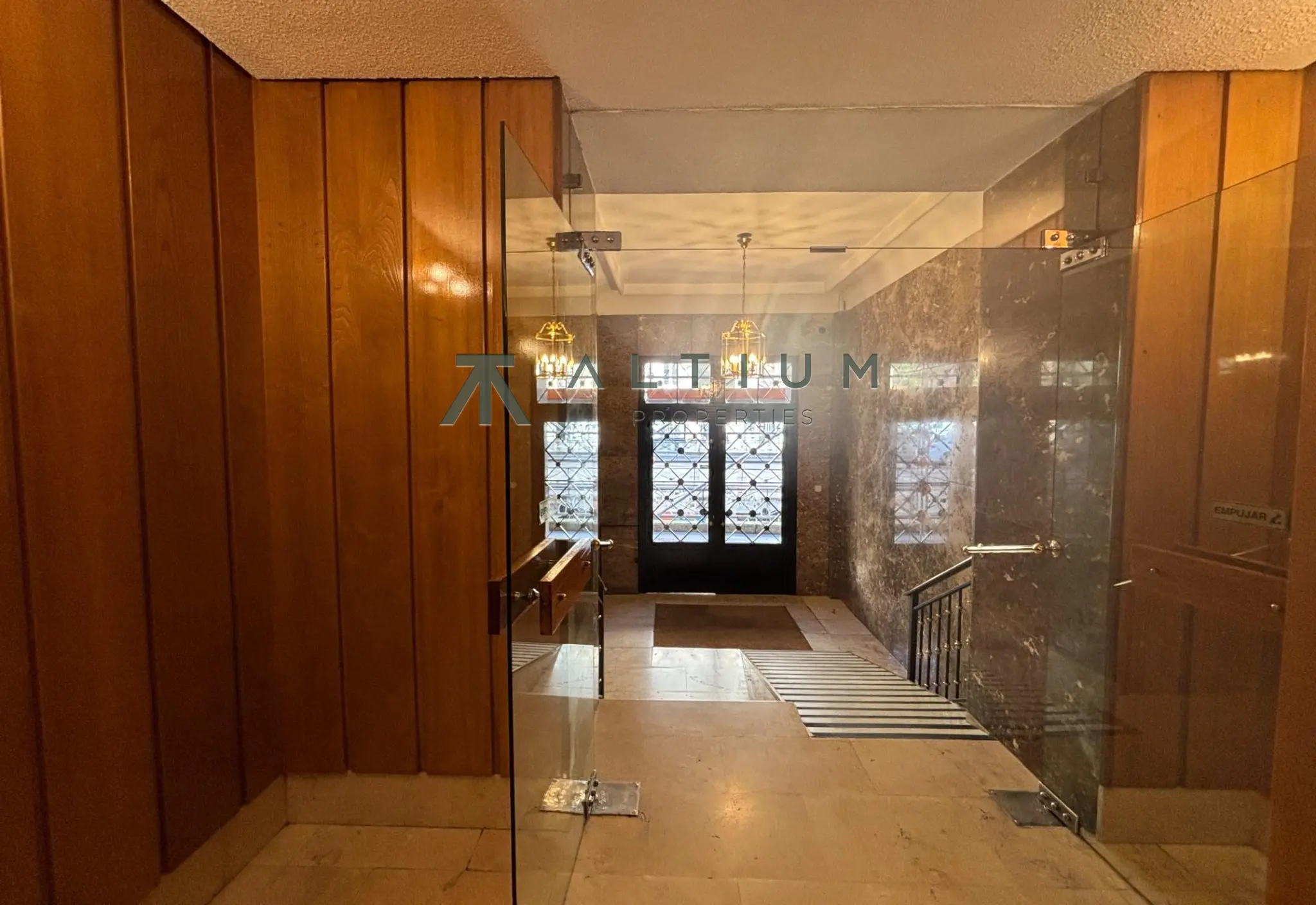 Once ventanas y cinco suites en una sexta planta de Goya