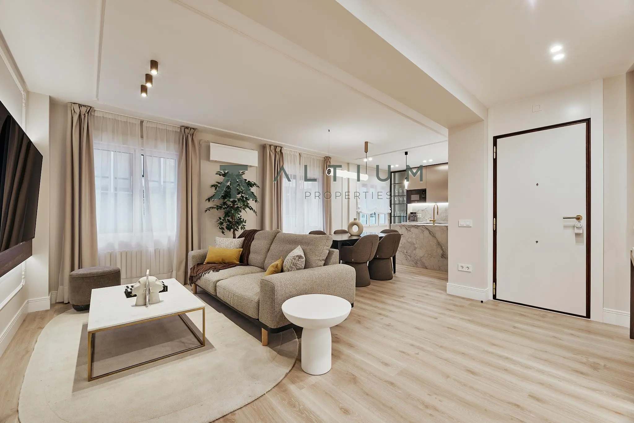 Piso de 3 dormitorios y 129 m2 en Barrio de Salamanca - Goya en venta — Terraza privada y diseño actual en Goya