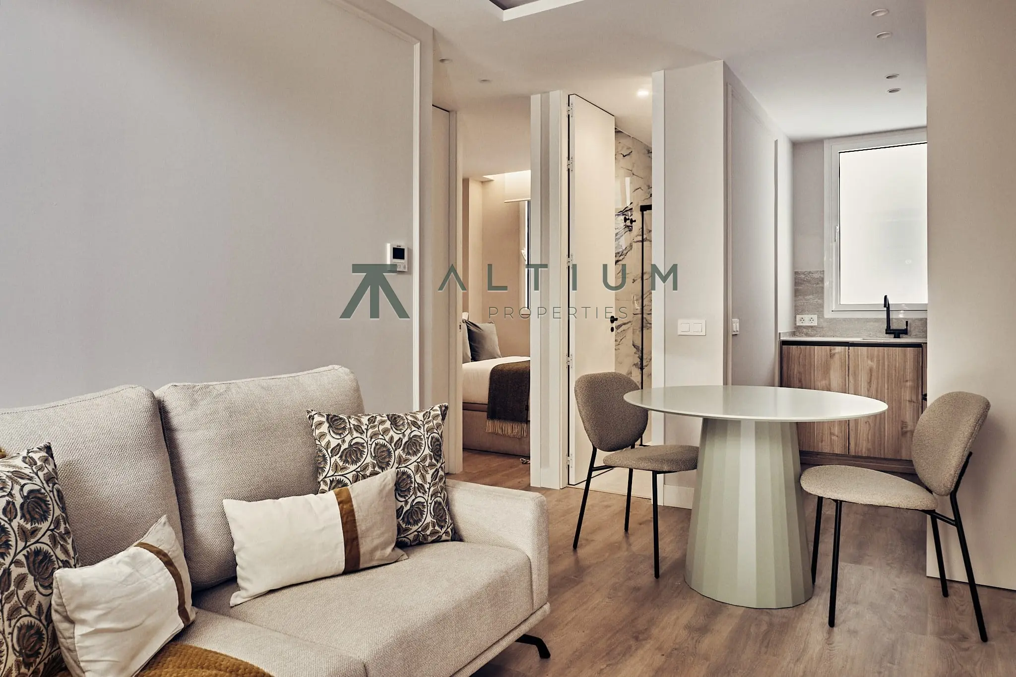 35 m² convertidos en una casa de dos dormitorios