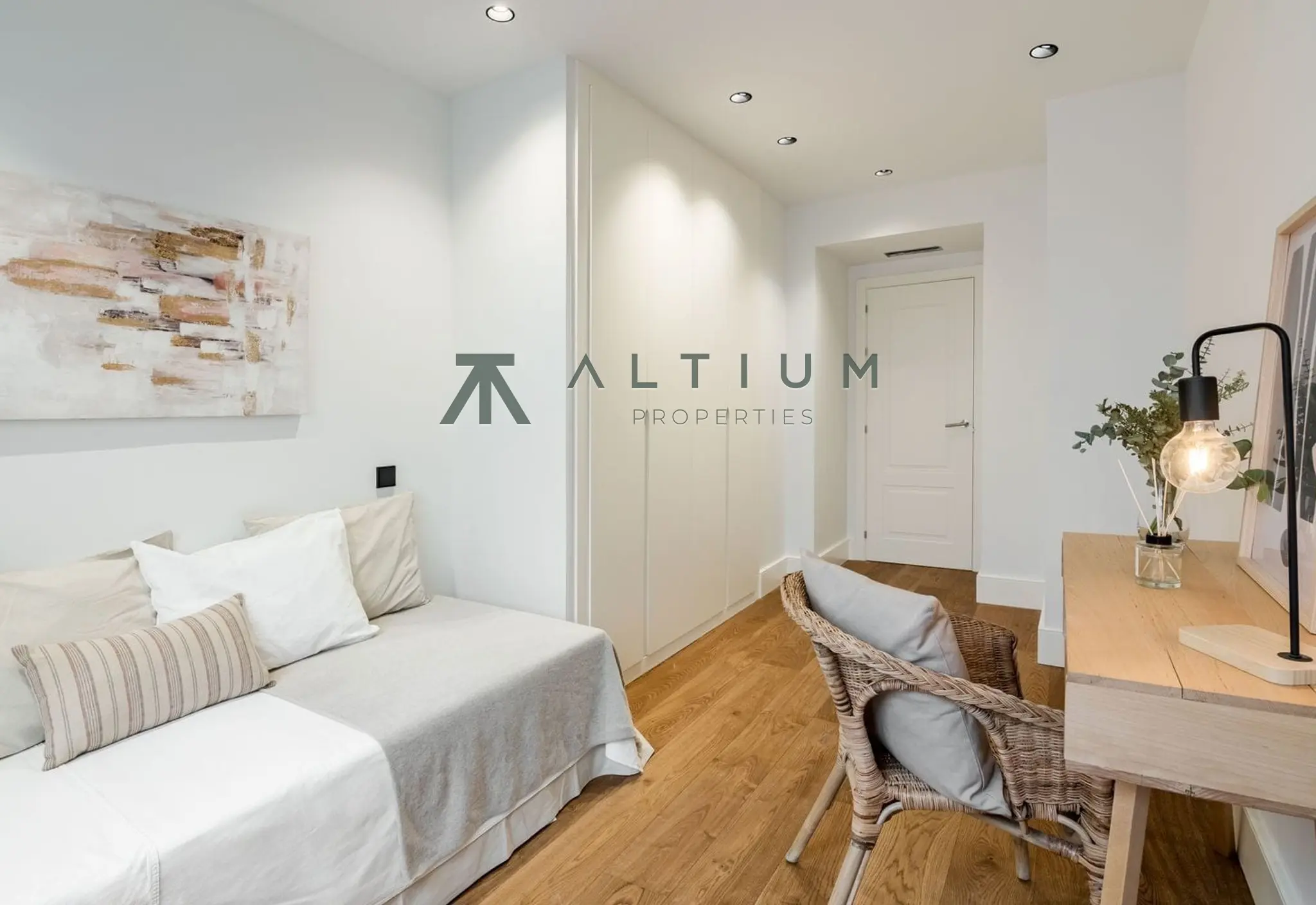 Interior en Lista — Amplitud y conexión exterior en Lista (15 de 21)