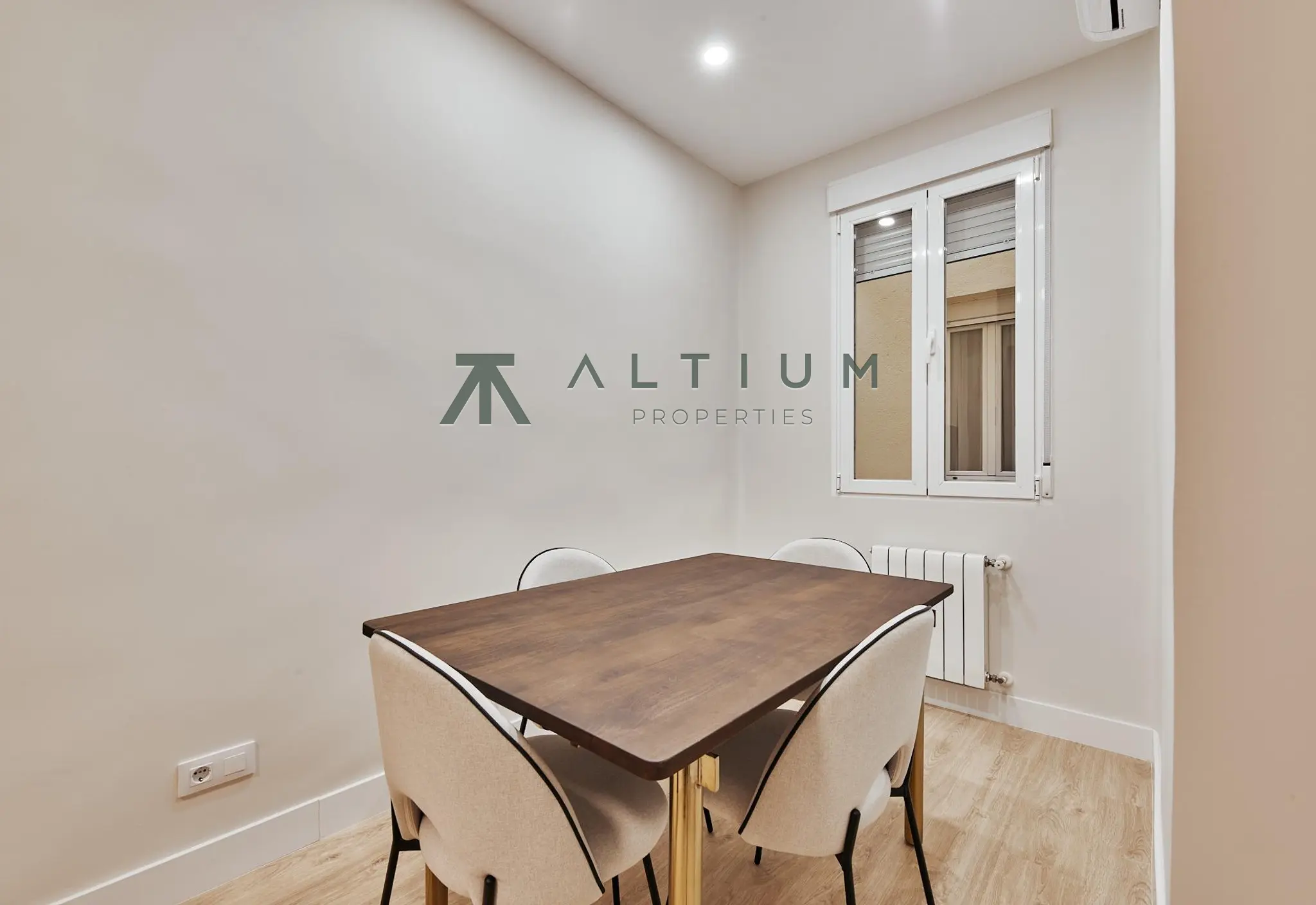 44 m² convertidos en una vivienda de dos dormitorios en Goya