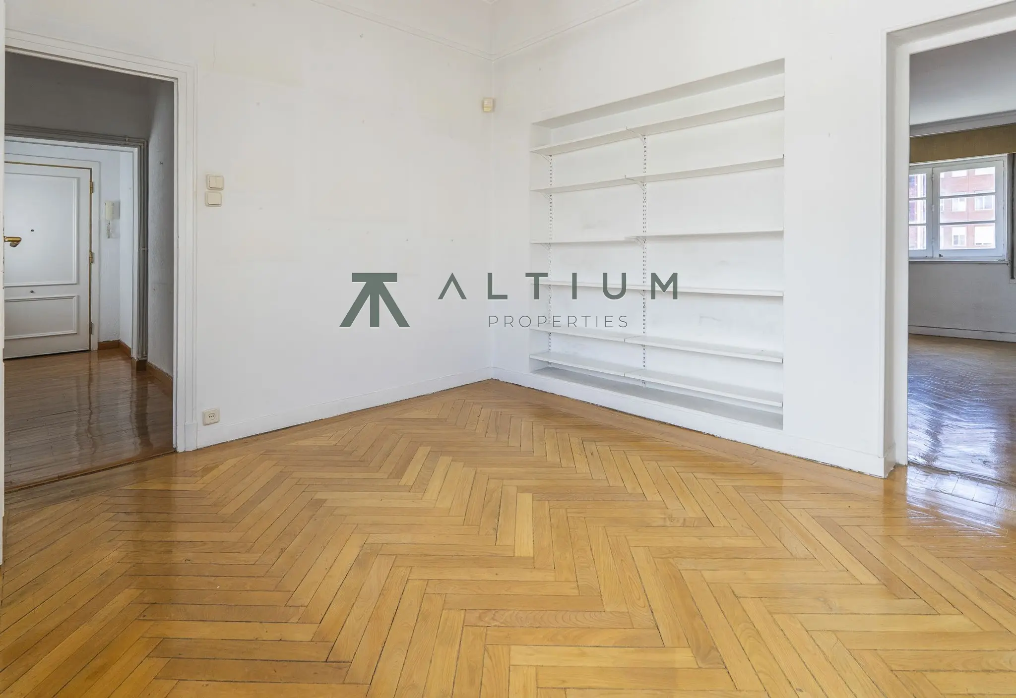 Un ático de 219 m² abierto a dos perspectivas de la ciudad
