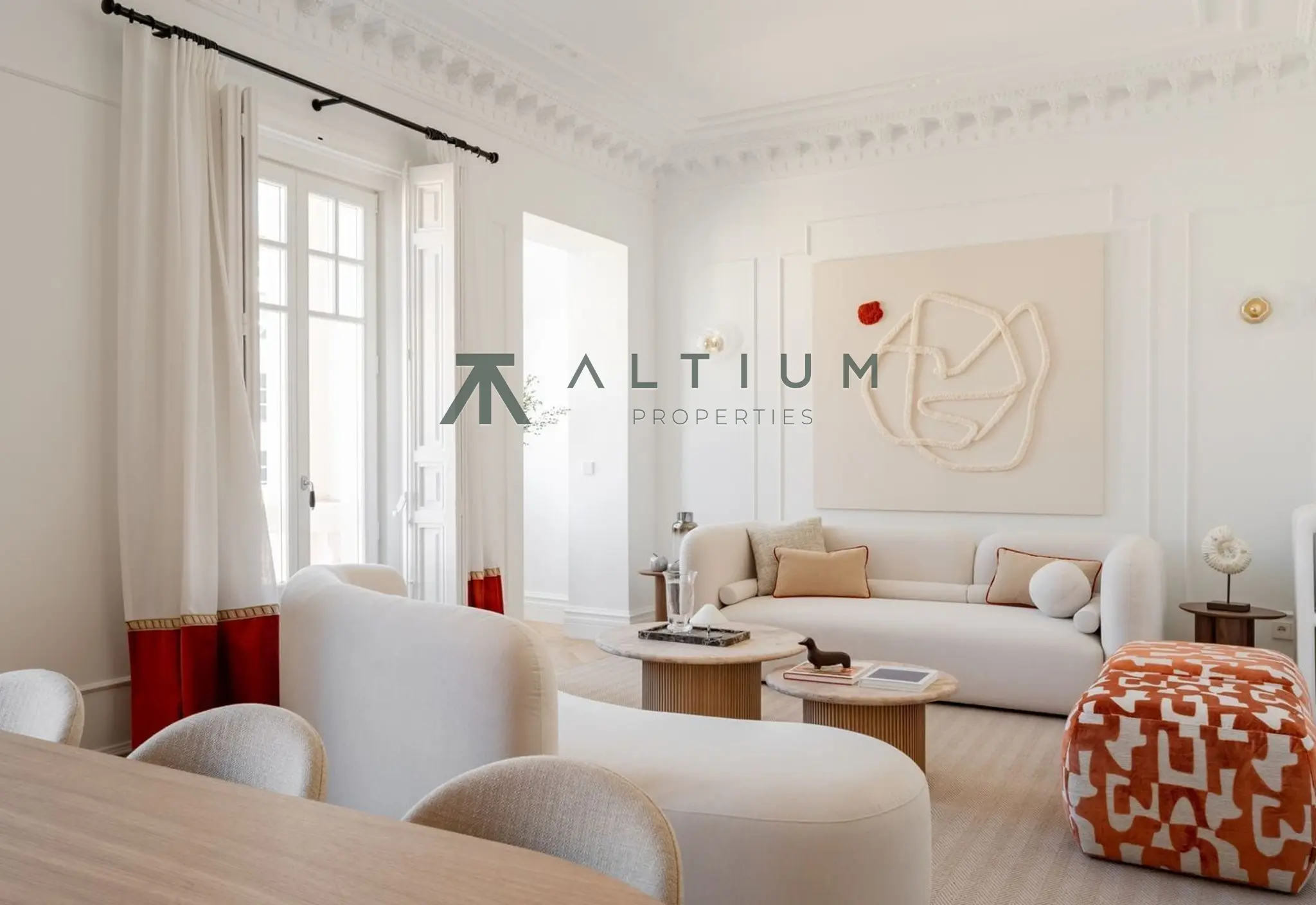 Piso de 4 dormitorios y 208 m2 en Barrio de Salamanca - Lista en venta — Gran amplitud, terraza y garaje en Lista