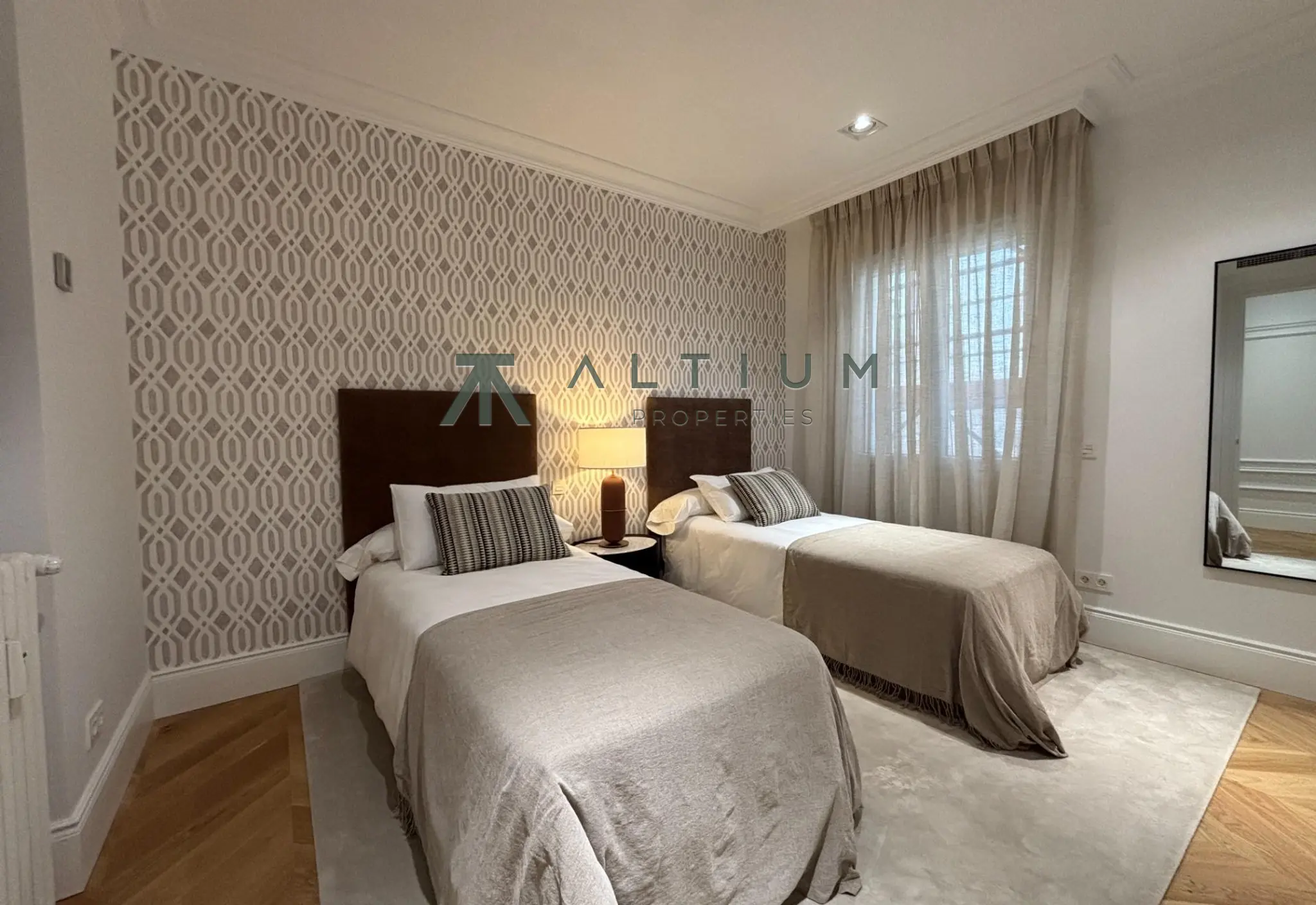 Once ventanas y cinco suites en una sexta planta de Goya