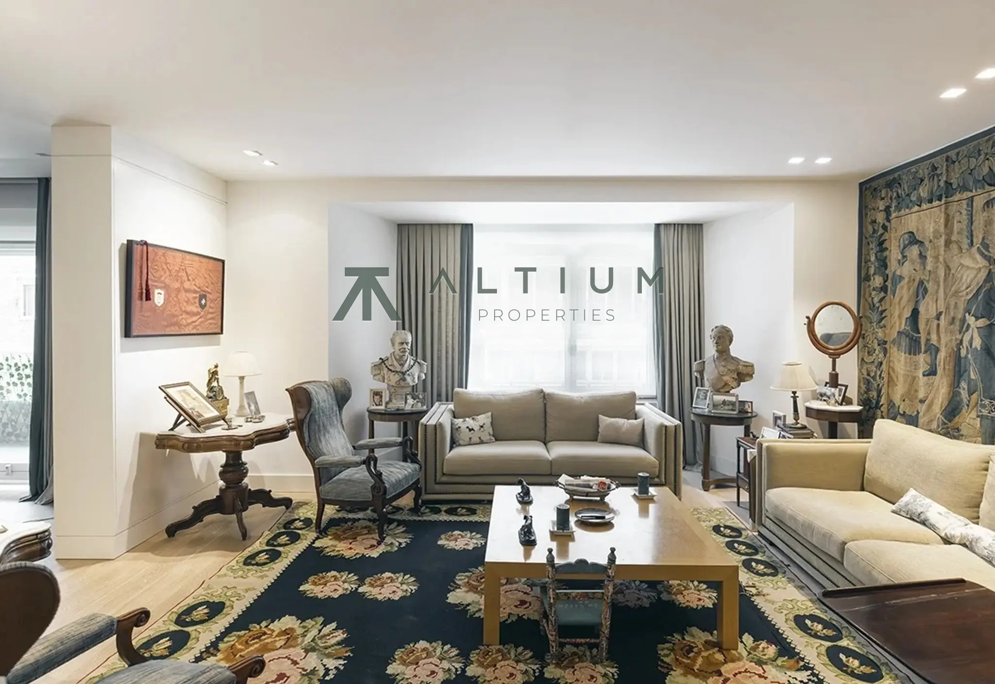 Una gran vivienda con terraza y tres ambientes de día en Núñez de Balboa