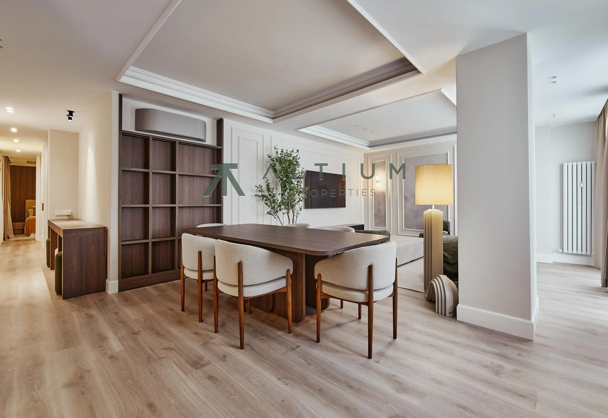 Una vivienda interior con escala de residencia
