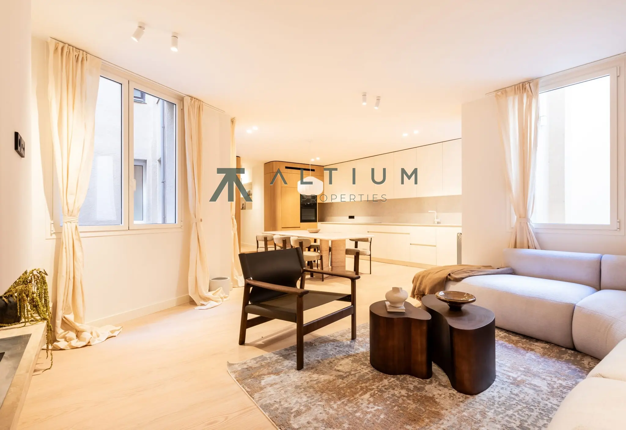 Piso de 3 dormitorios y 139 m2 en Retiro - Jerónimos en venta — Privacidad y elegancia junto al Retiro
