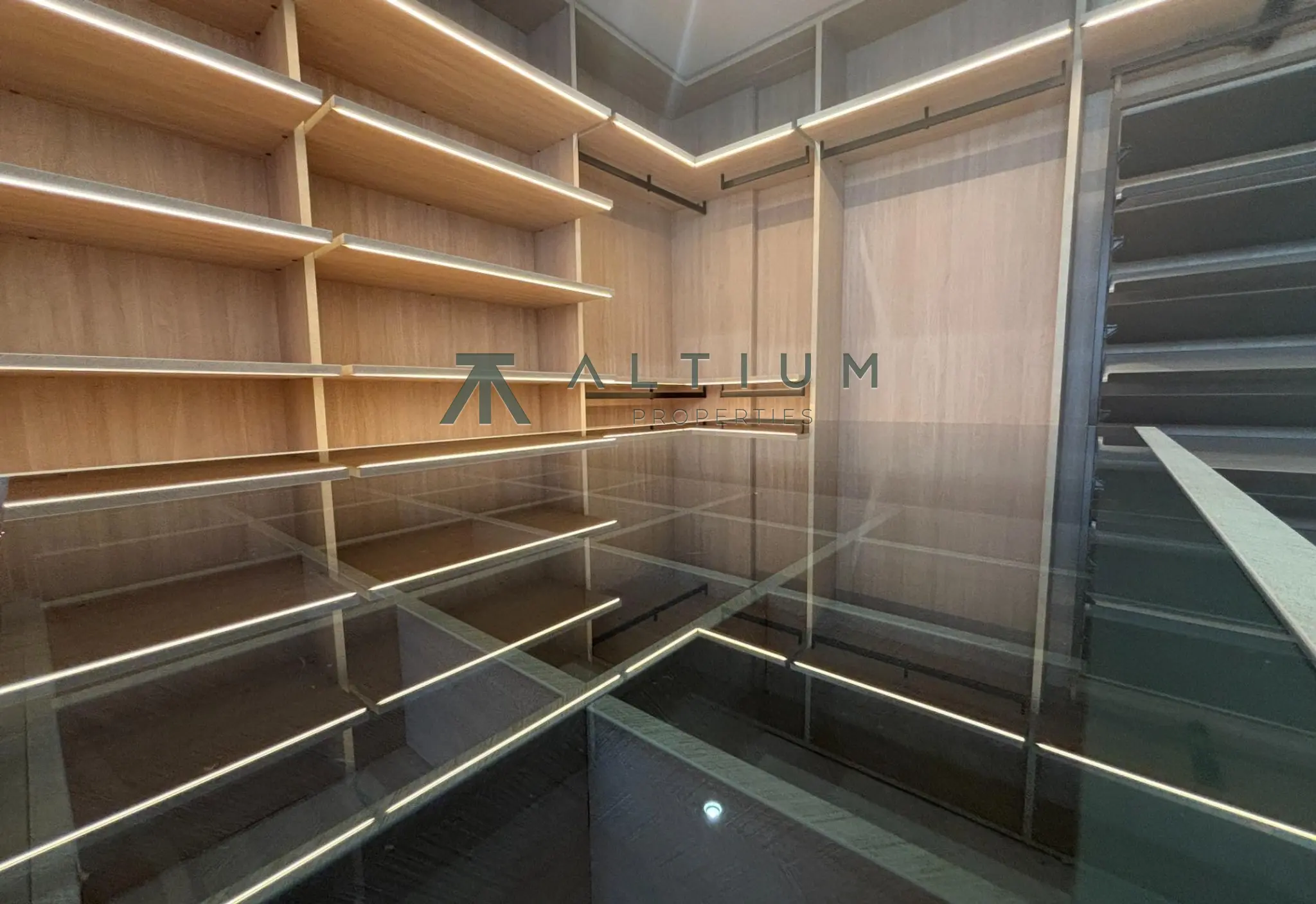 Once ventanas y cinco suites en una sexta planta de Goya