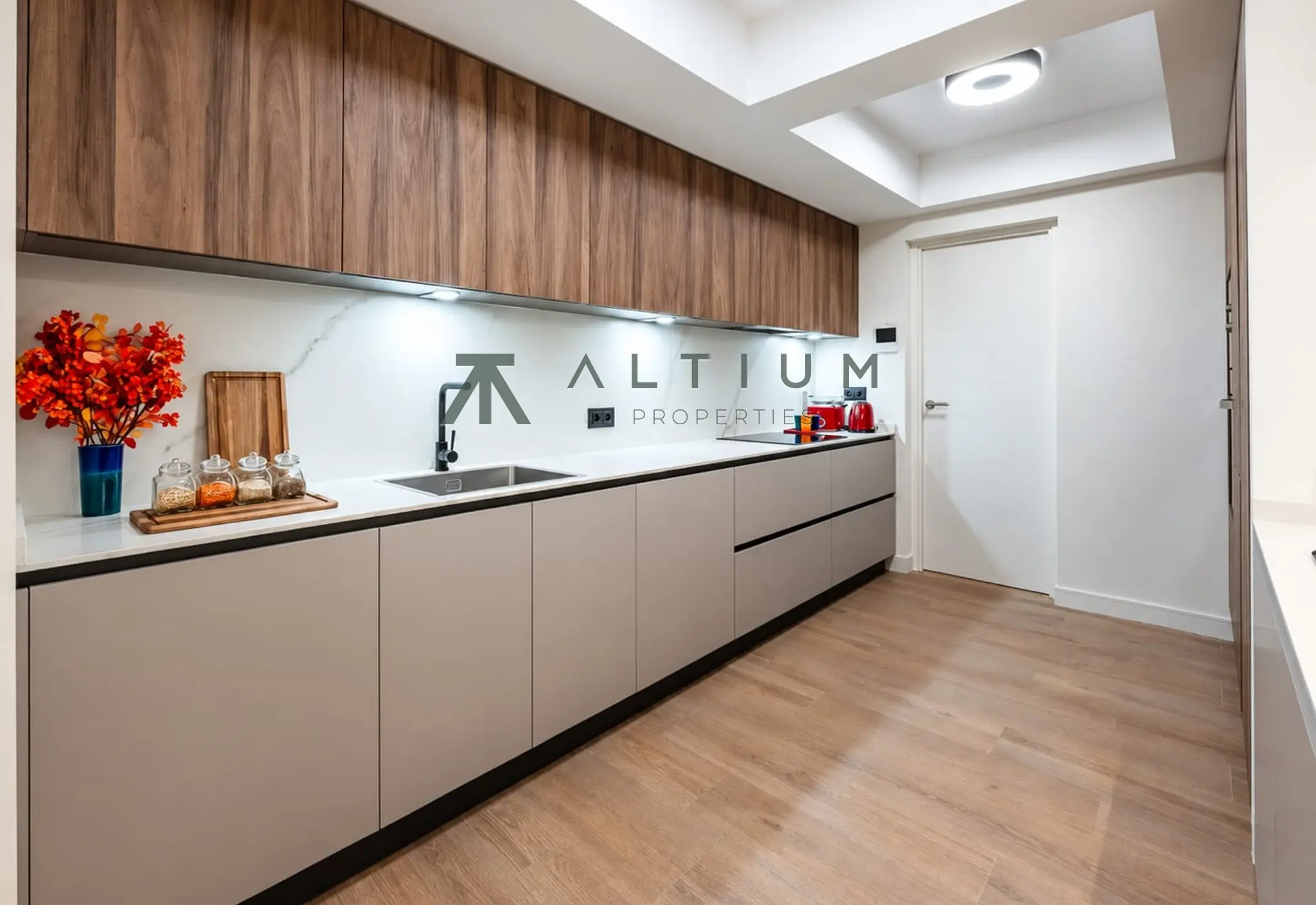 A fully exterior-facing home with a terrace in Goya