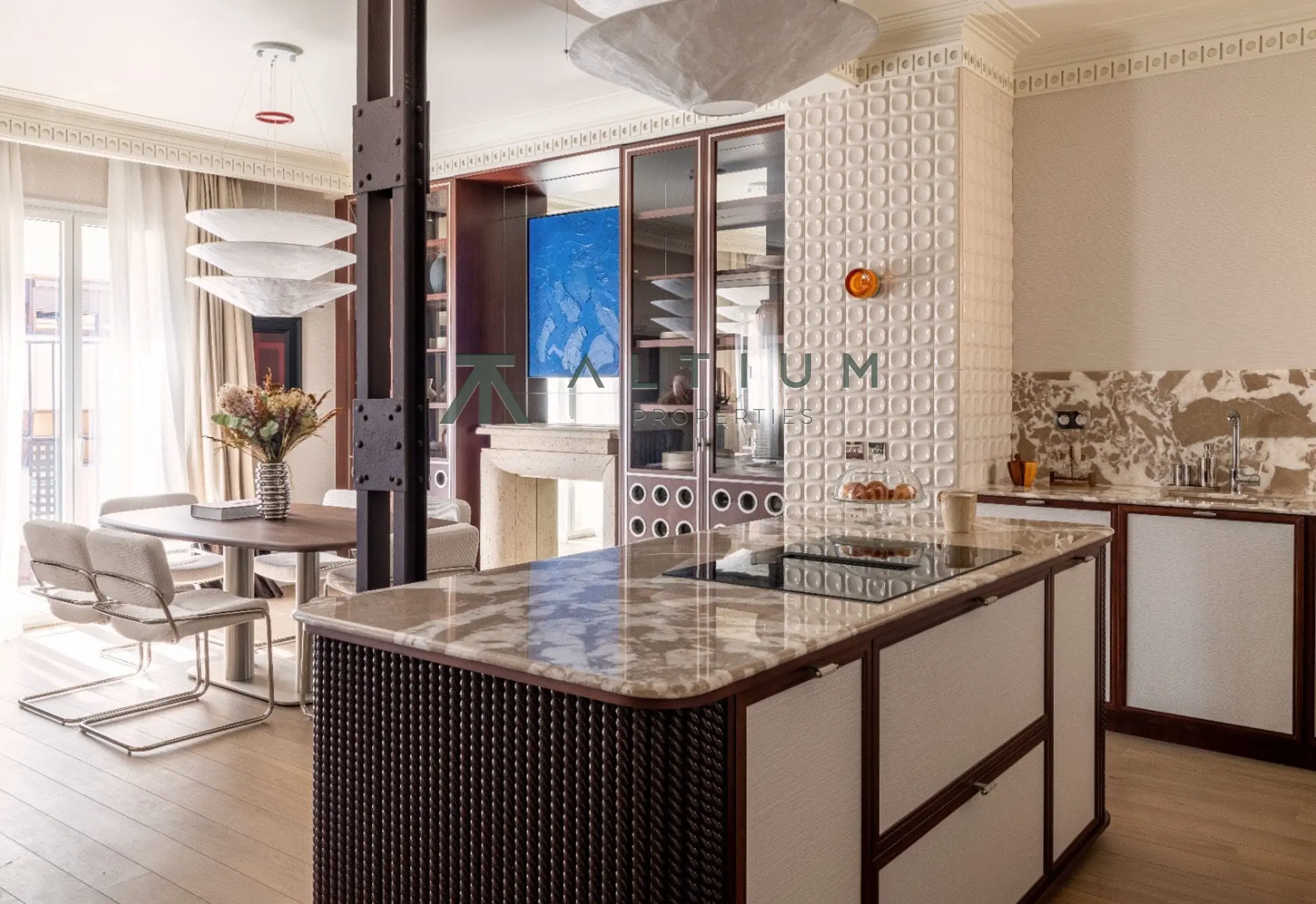 A bright seventh-floor home in Castellana