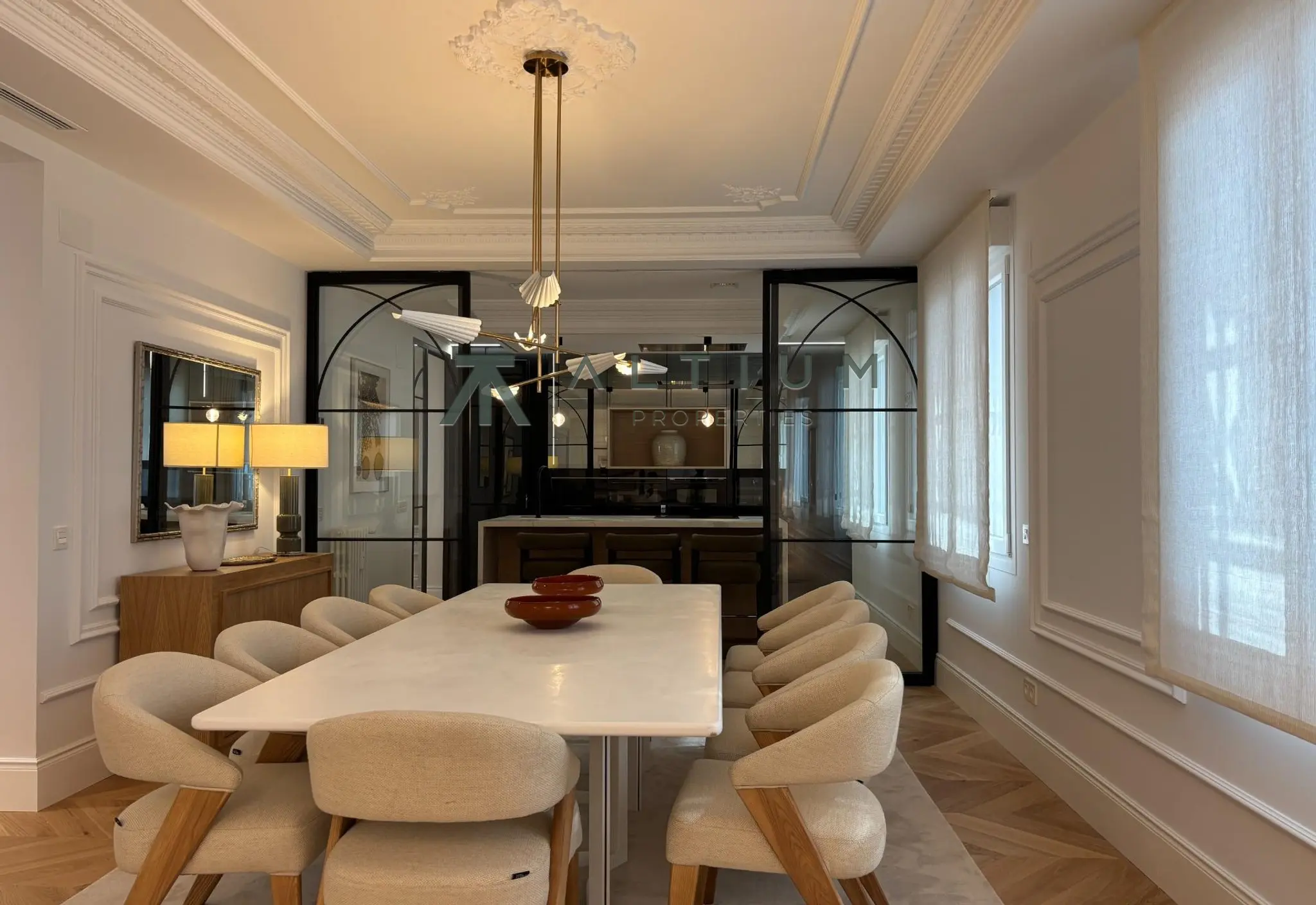 Once ventanas y cinco suites en una sexta planta de Goya