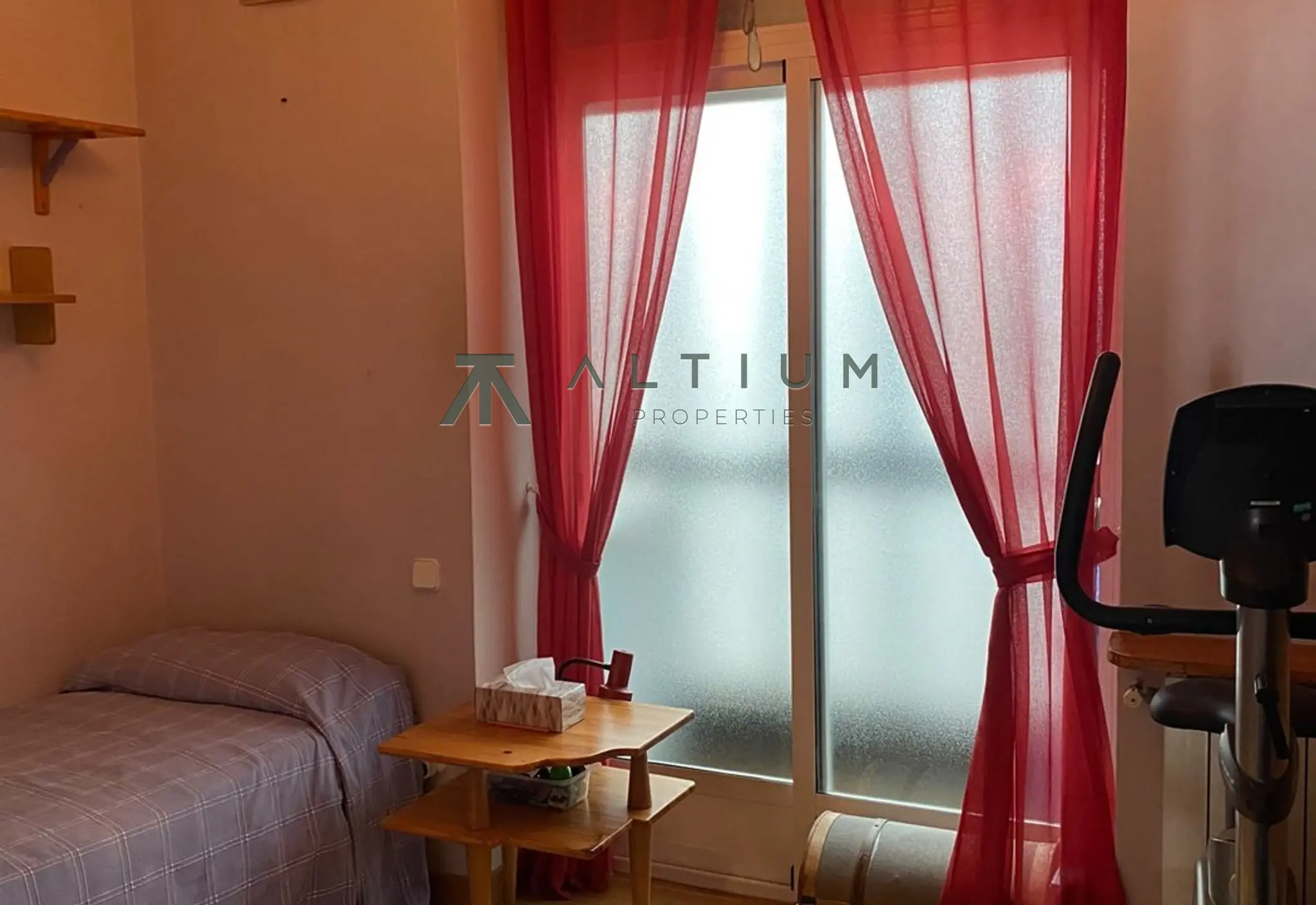 Una vivienda interior abierta a grandes patios en Recoletos