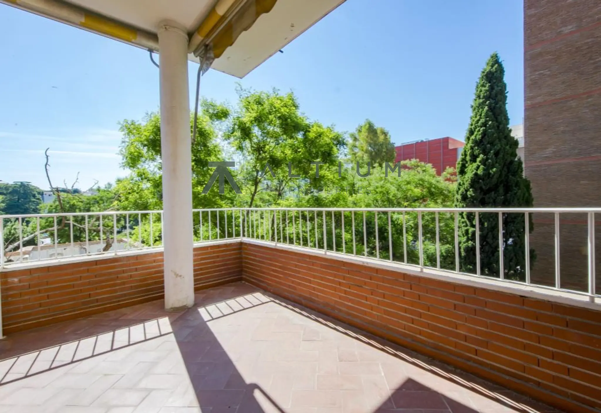 Interior en Ríos Rosas — Terraza y arquitectura de Zuazo en Chamberí (4 de 20)