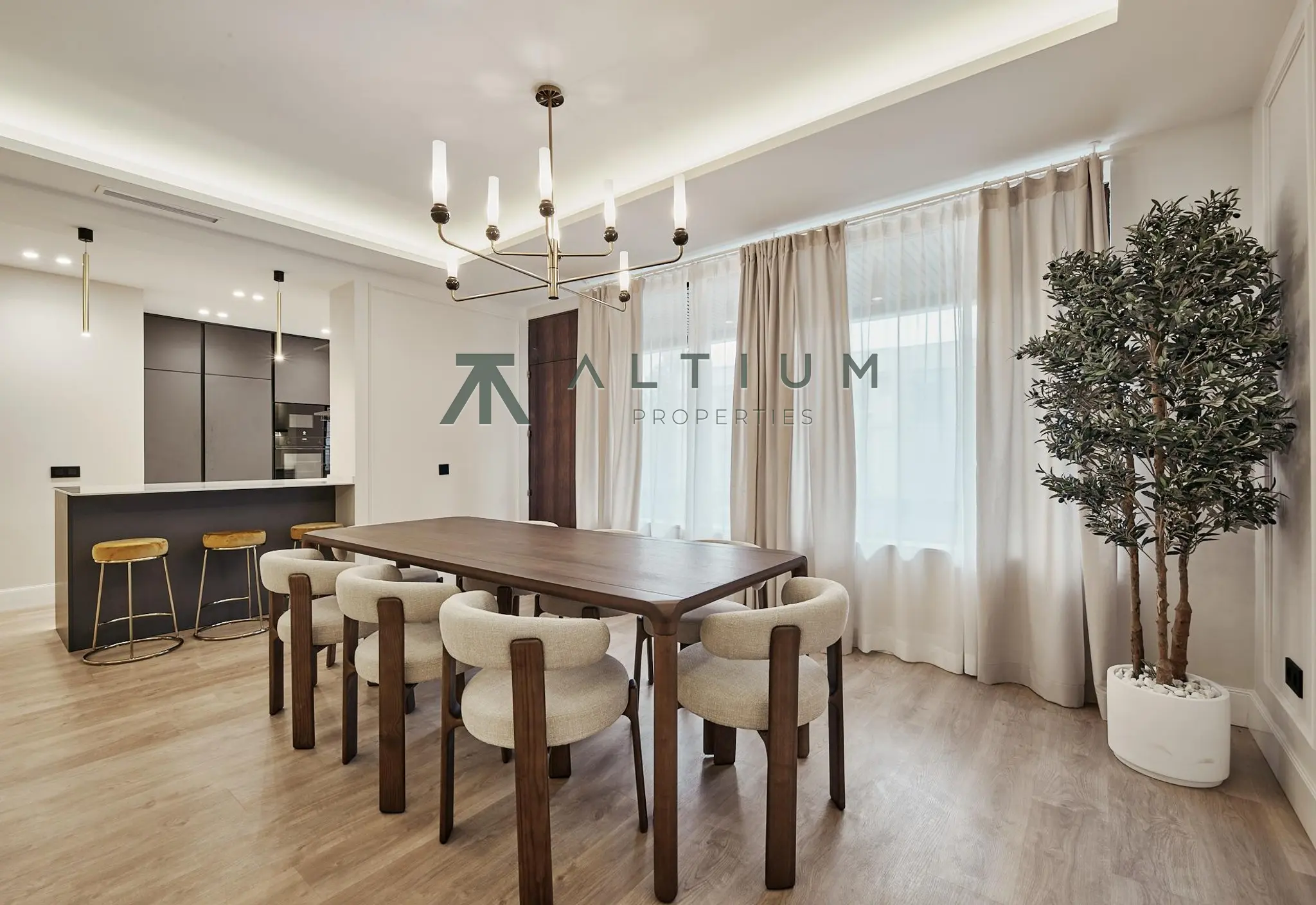 Three bedrooms and a terrace in Castellana