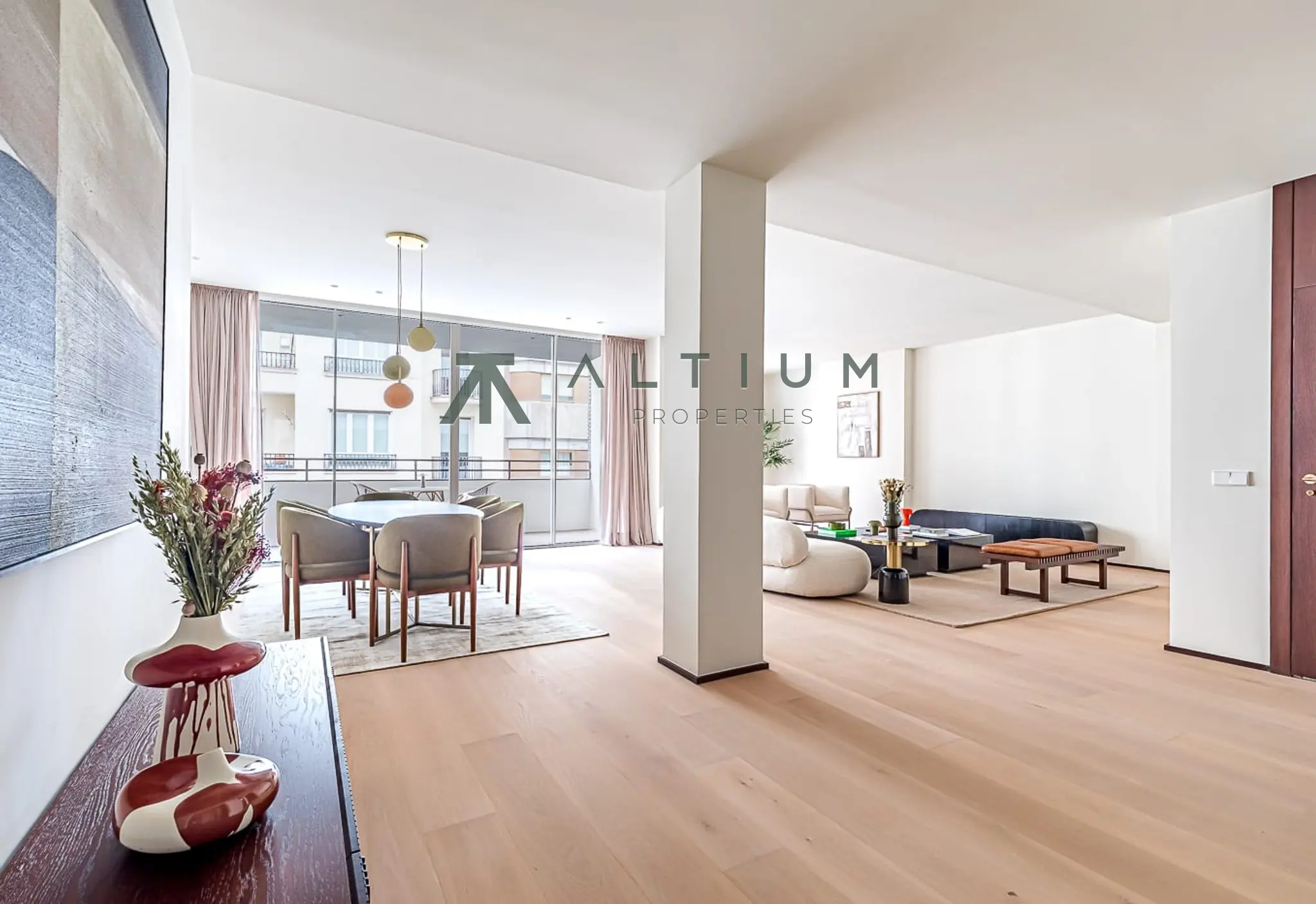 Piso en venta en Recoletos — Amplitud familiar y ubicación privilegiada en Recoletos
