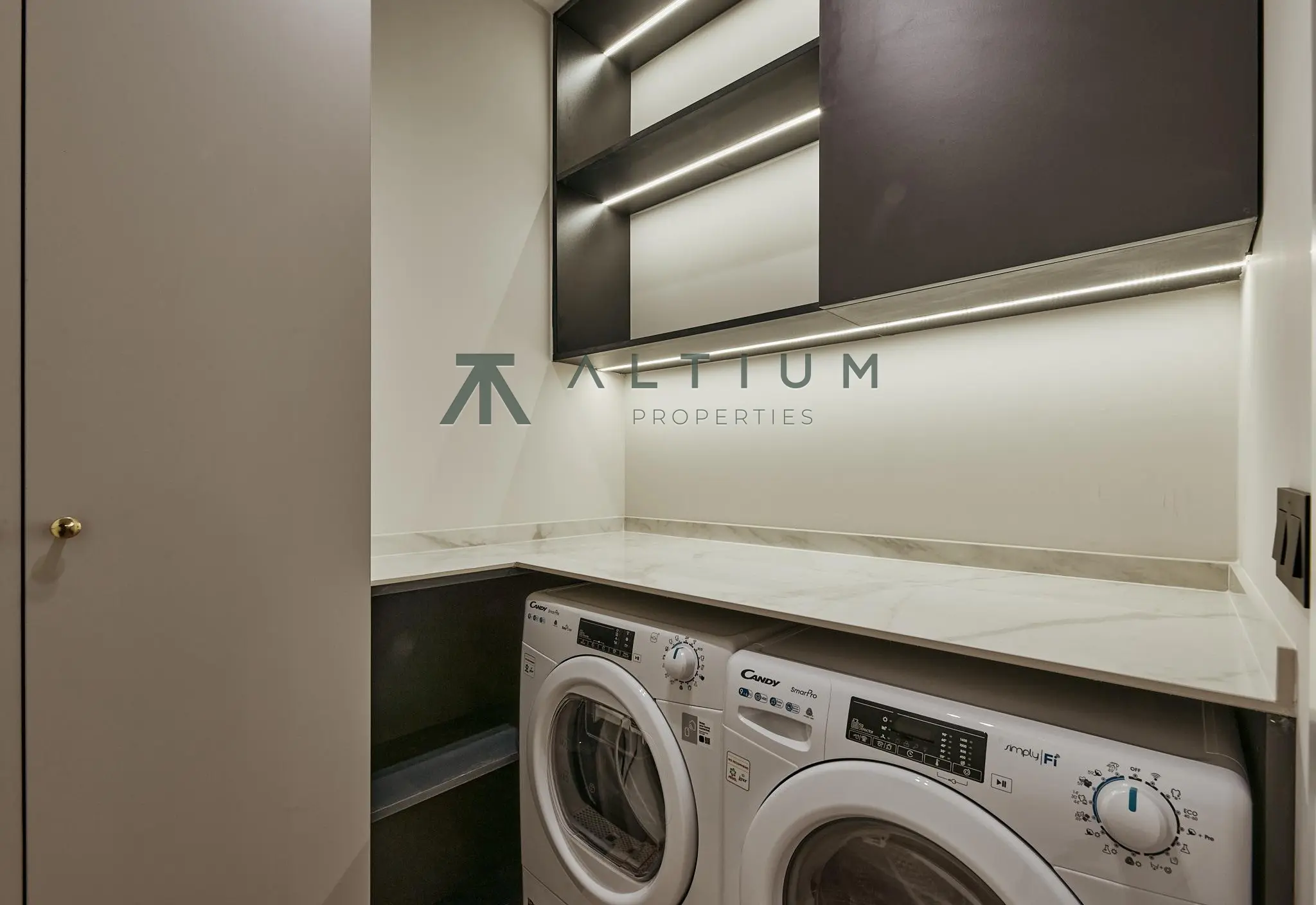 Three bedrooms and a terrace in Castellana