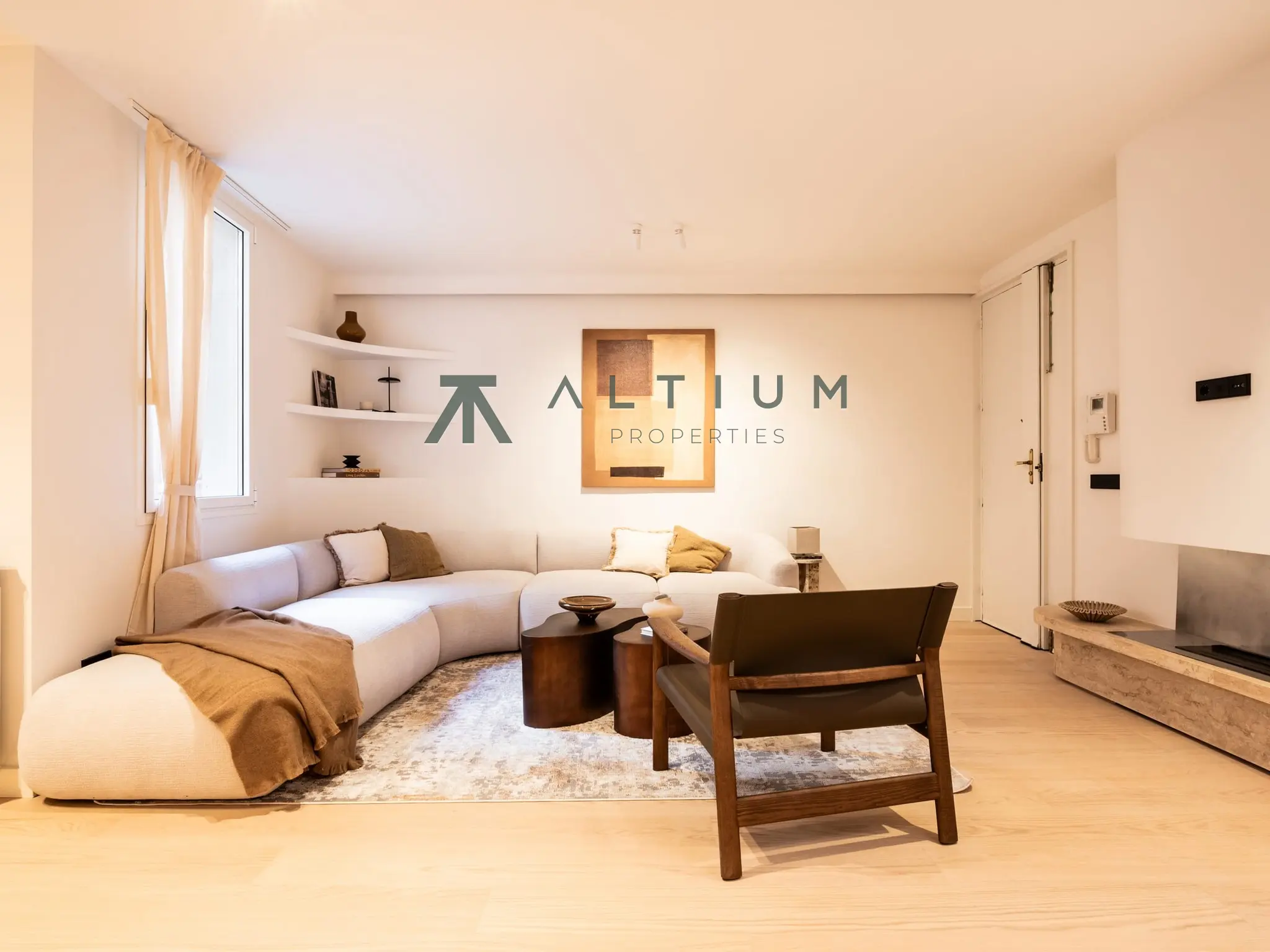 Piso en venta en Jerónimos — Privacidad y elegancia junto al Retiro