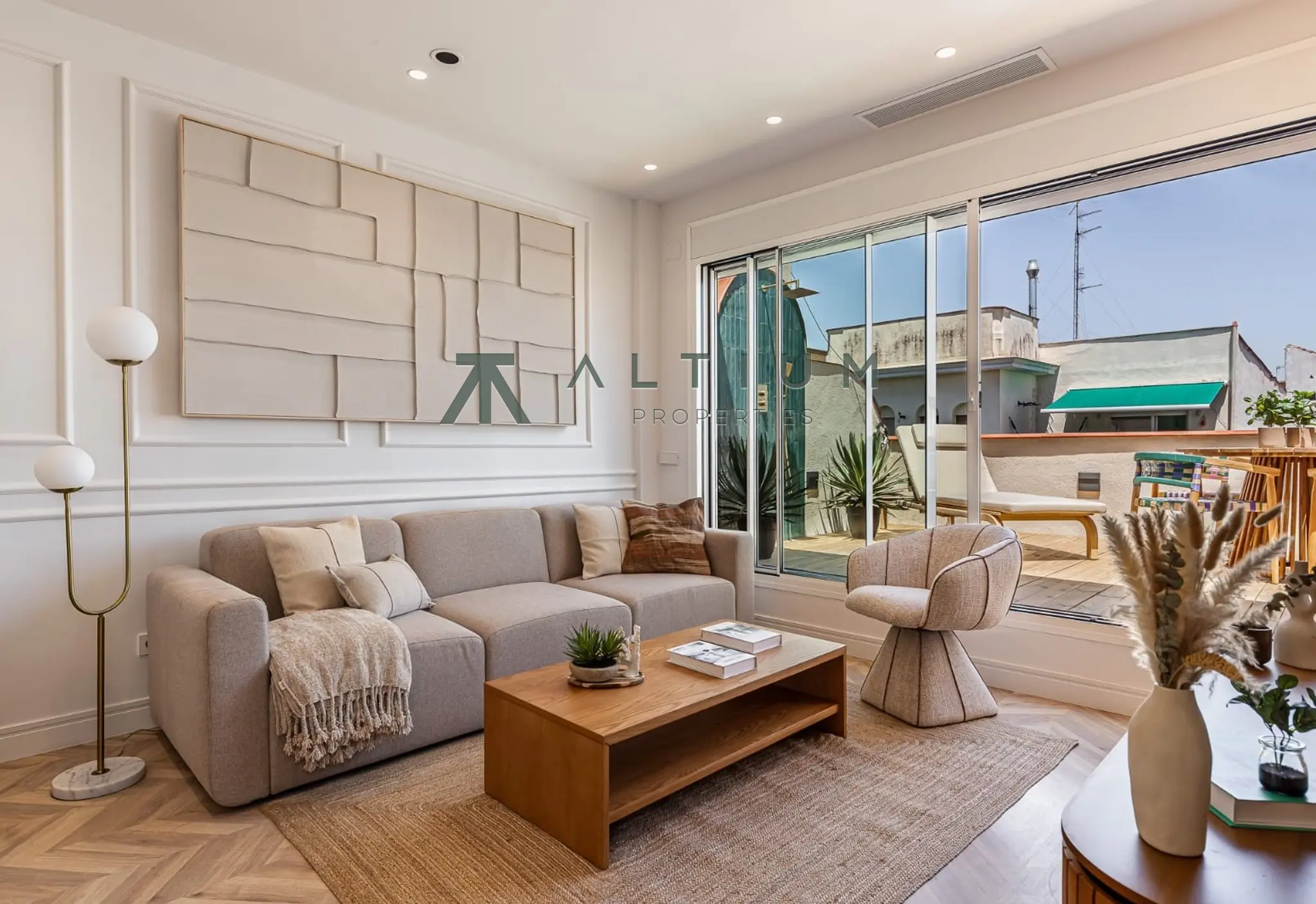 Ático con terraza privada en Chamberí