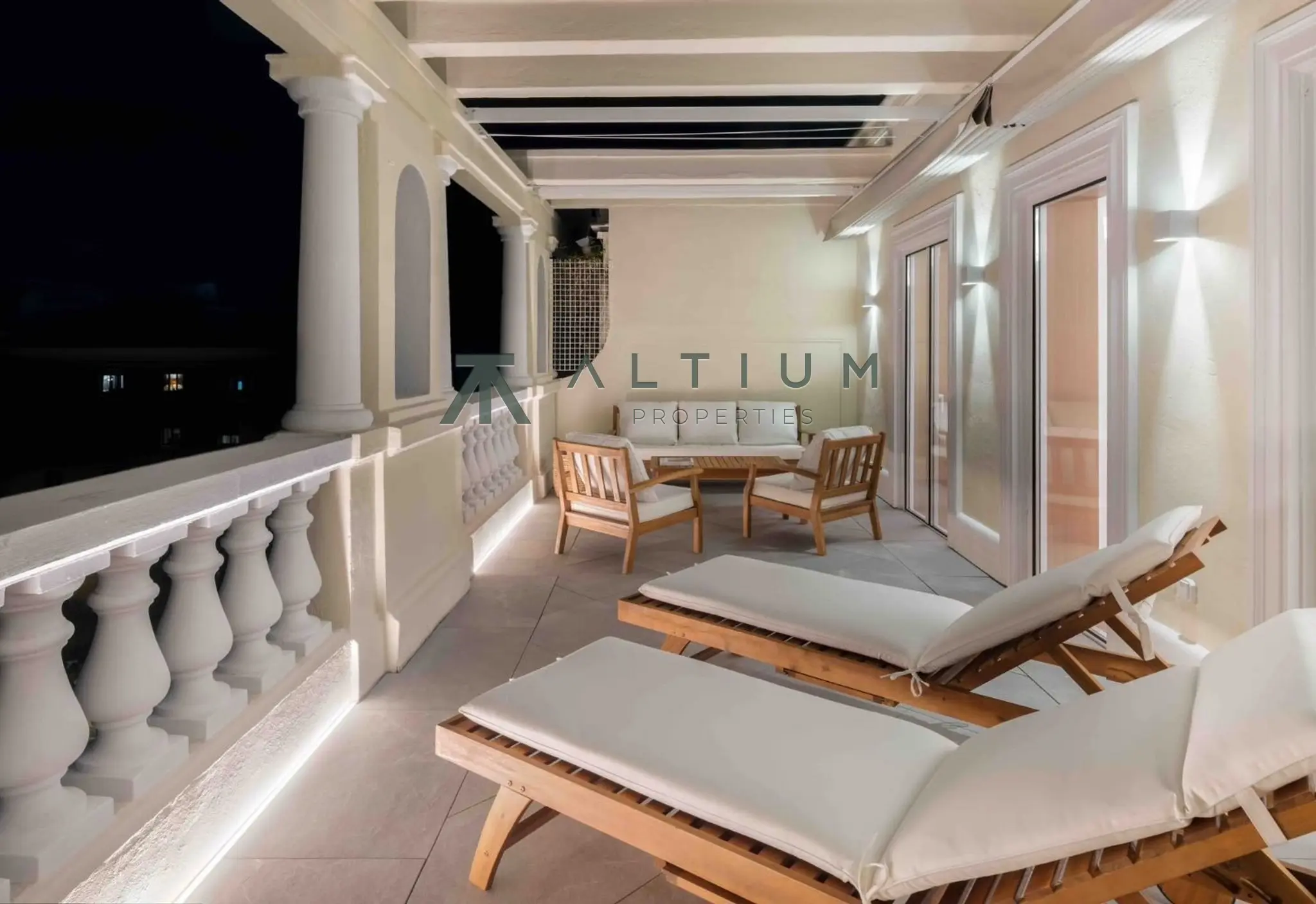 26 m² de terraza sobre los tejados de Recoletos