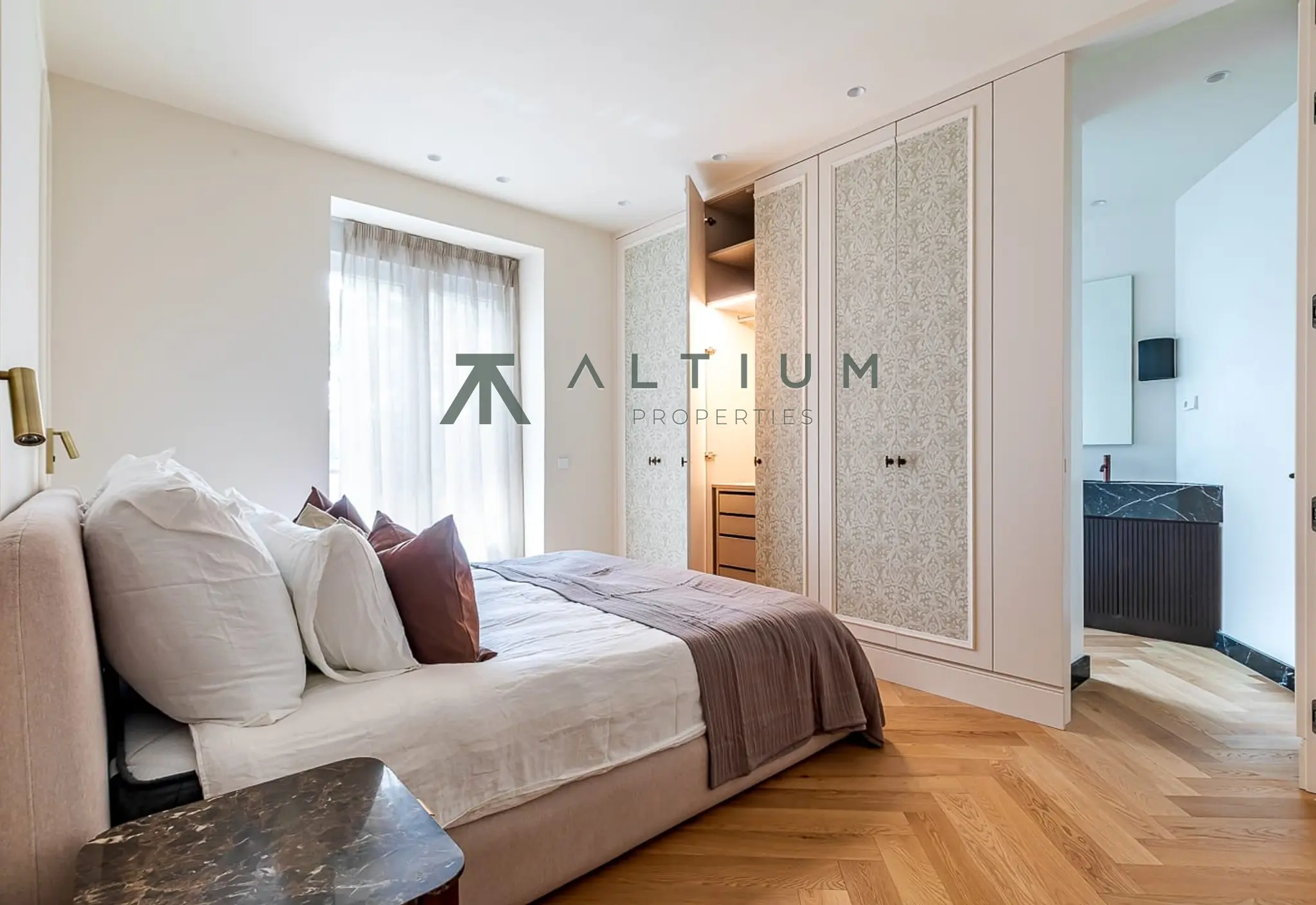 Interior en Goya — Luz sur y equilibrio residencial en Goya (26 de 42)