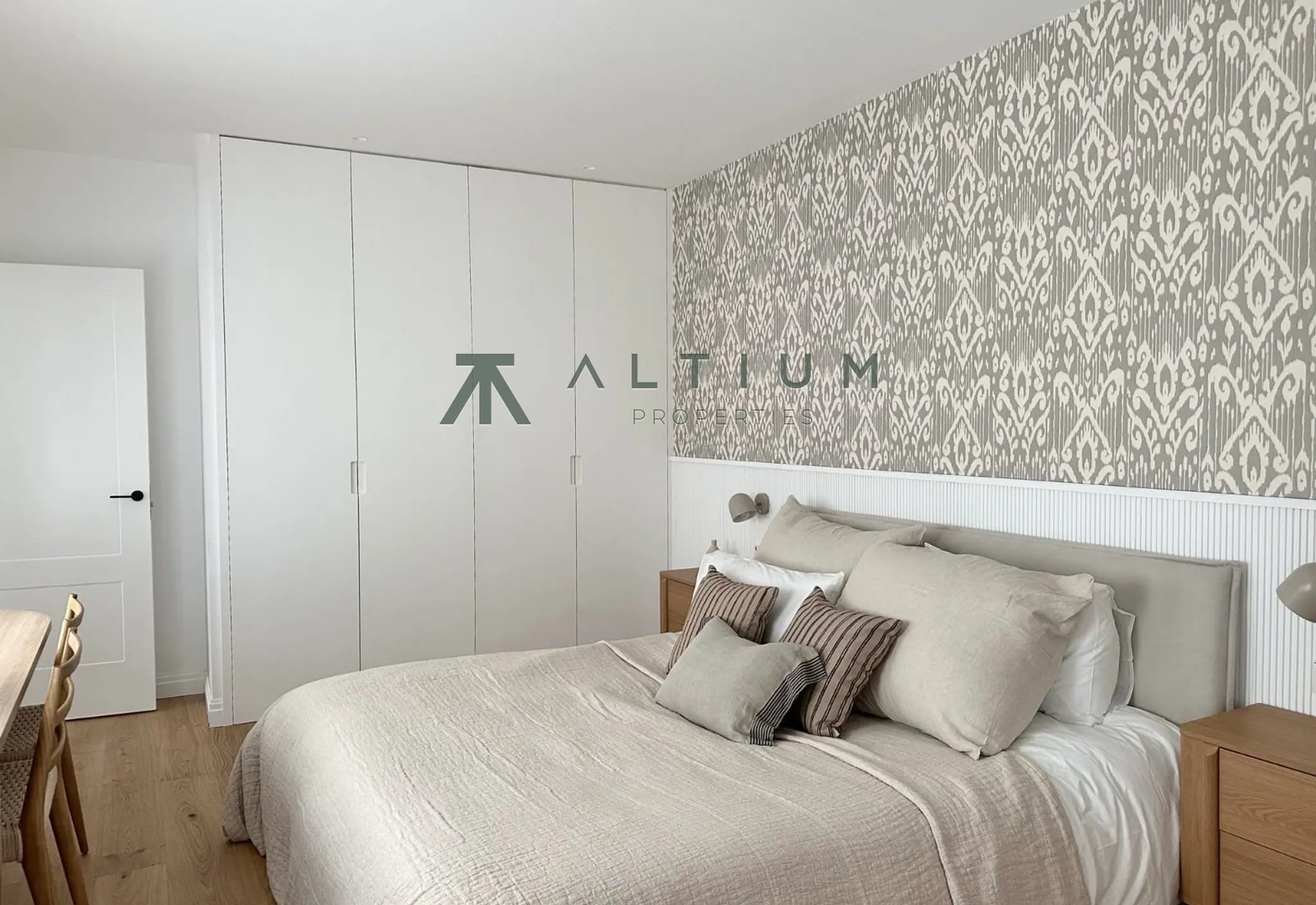 Ático con terraza privada junto al Retiro