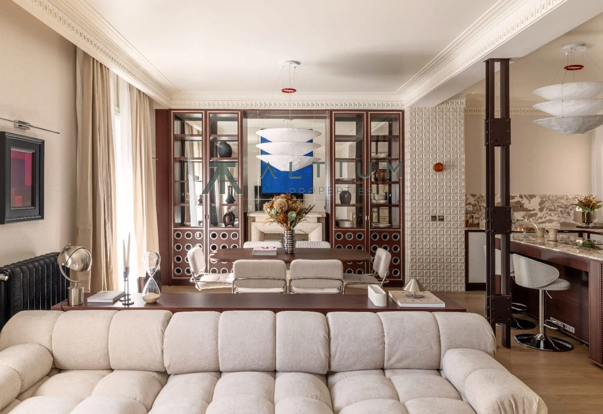 A bright seventh-floor home in Castellana