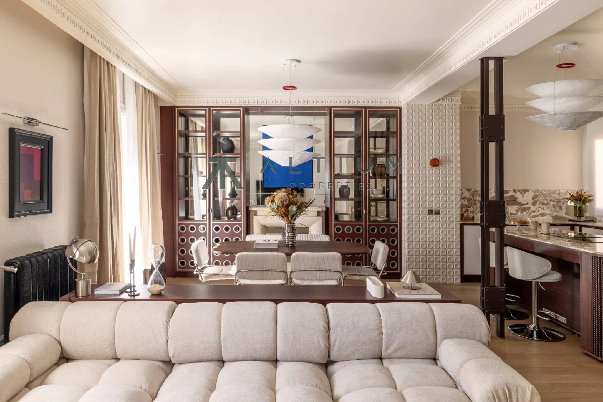 A bright seventh-floor home in Castellana