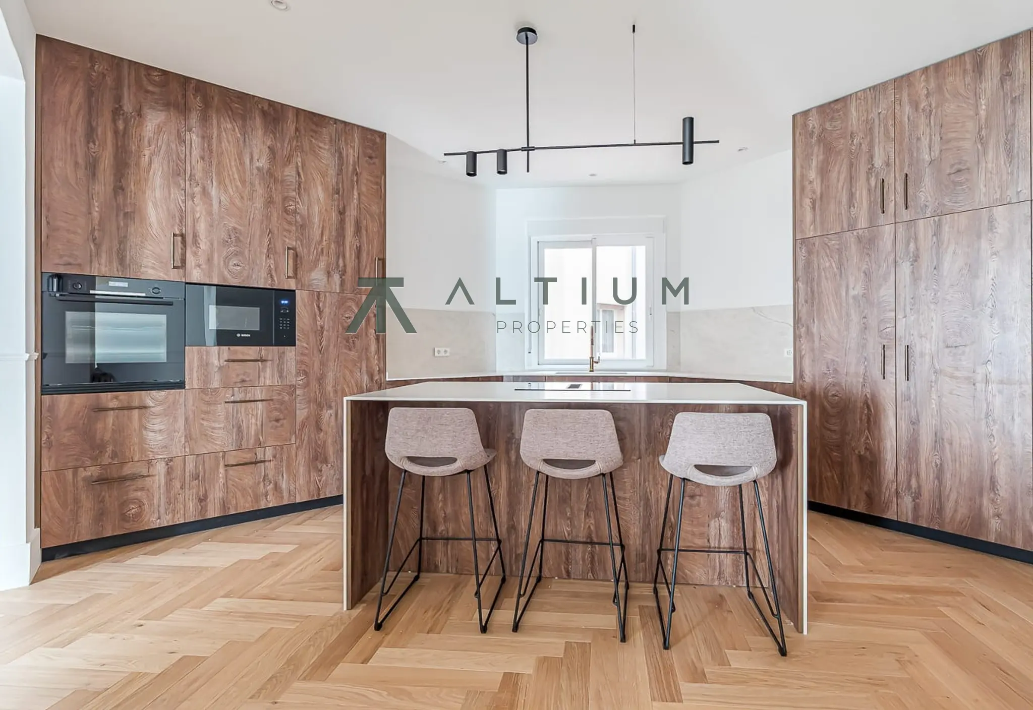 Interior en Castellana — Gran escala y luz sur en Castellana (10 de 40)